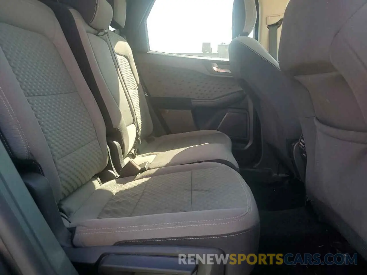 10 fotografías del automóvil dañado 1FMCU0G61LUA78887 FORD ESCAPE 2020