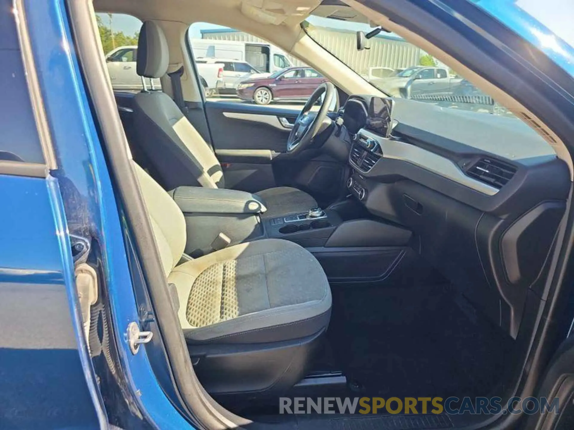 1 fotografías del automóvil dañado 1FMCU0G61LUB19082 FORD ESCAPE 2020