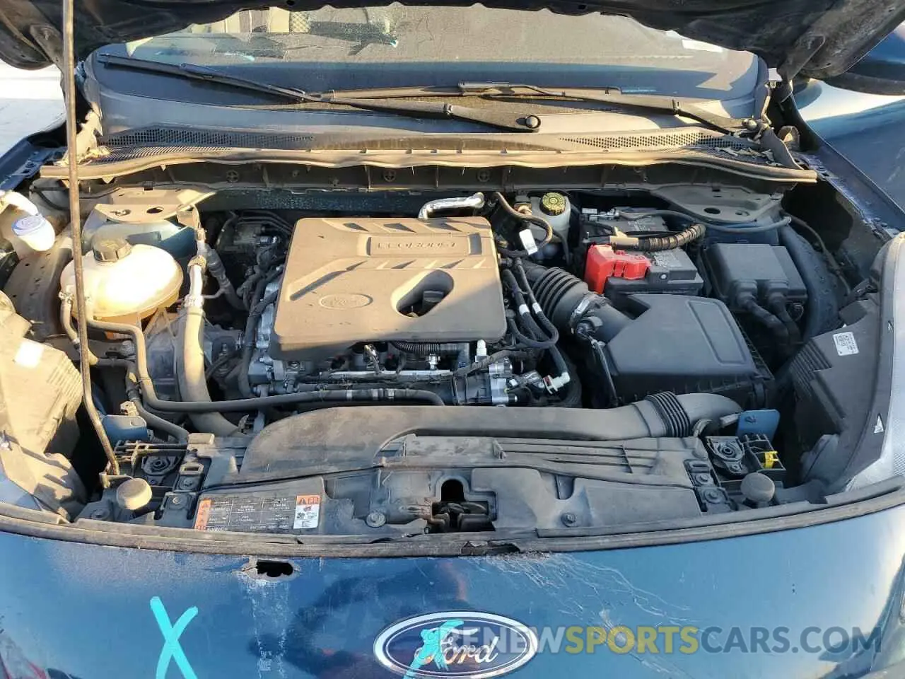 12 fotografías del automóvil dañado 1FMCU0G61LUB19261 FORD ESCAPE 2020