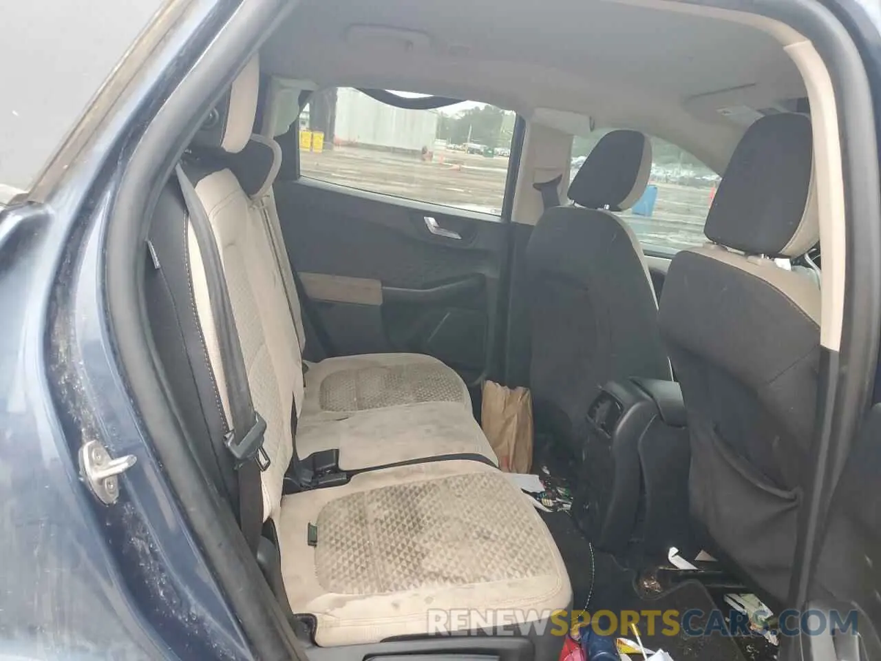 12 fotografías del automóvil dañado 1FMCU0G61LUB38585 FORD ESCAPE 2020