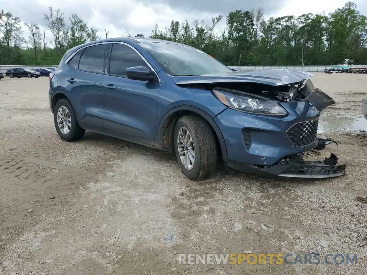 4 fotografías del automóvil dañado 1FMCU0G61LUB38585 FORD ESCAPE 2020
