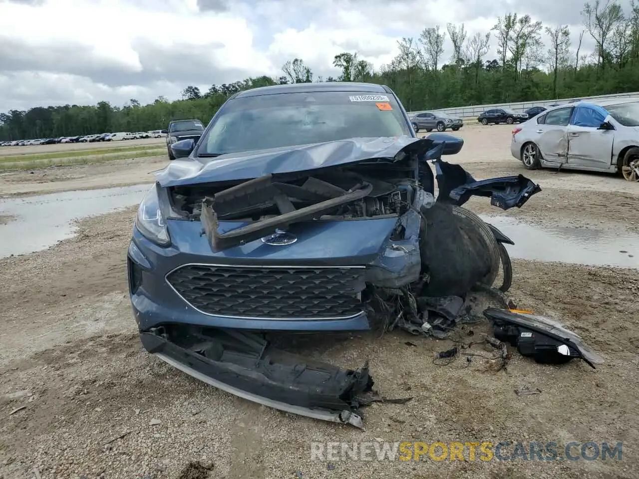 5 fotografías del automóvil dañado 1FMCU0G61LUB38585 FORD ESCAPE 2020