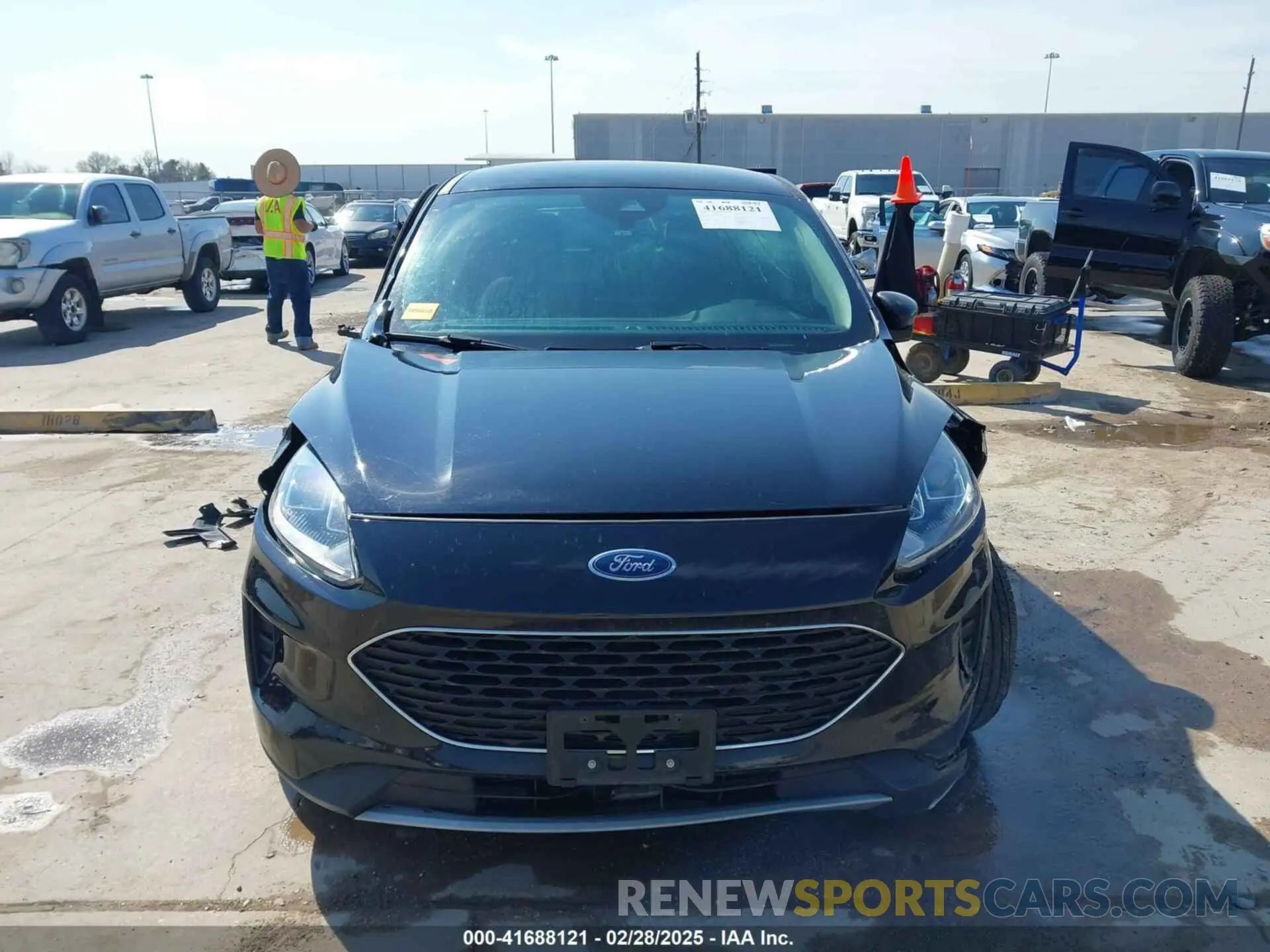 13 fotografías del automóvil dañado 1FMCU0G61LUB77189 FORD ESCAPE 2020