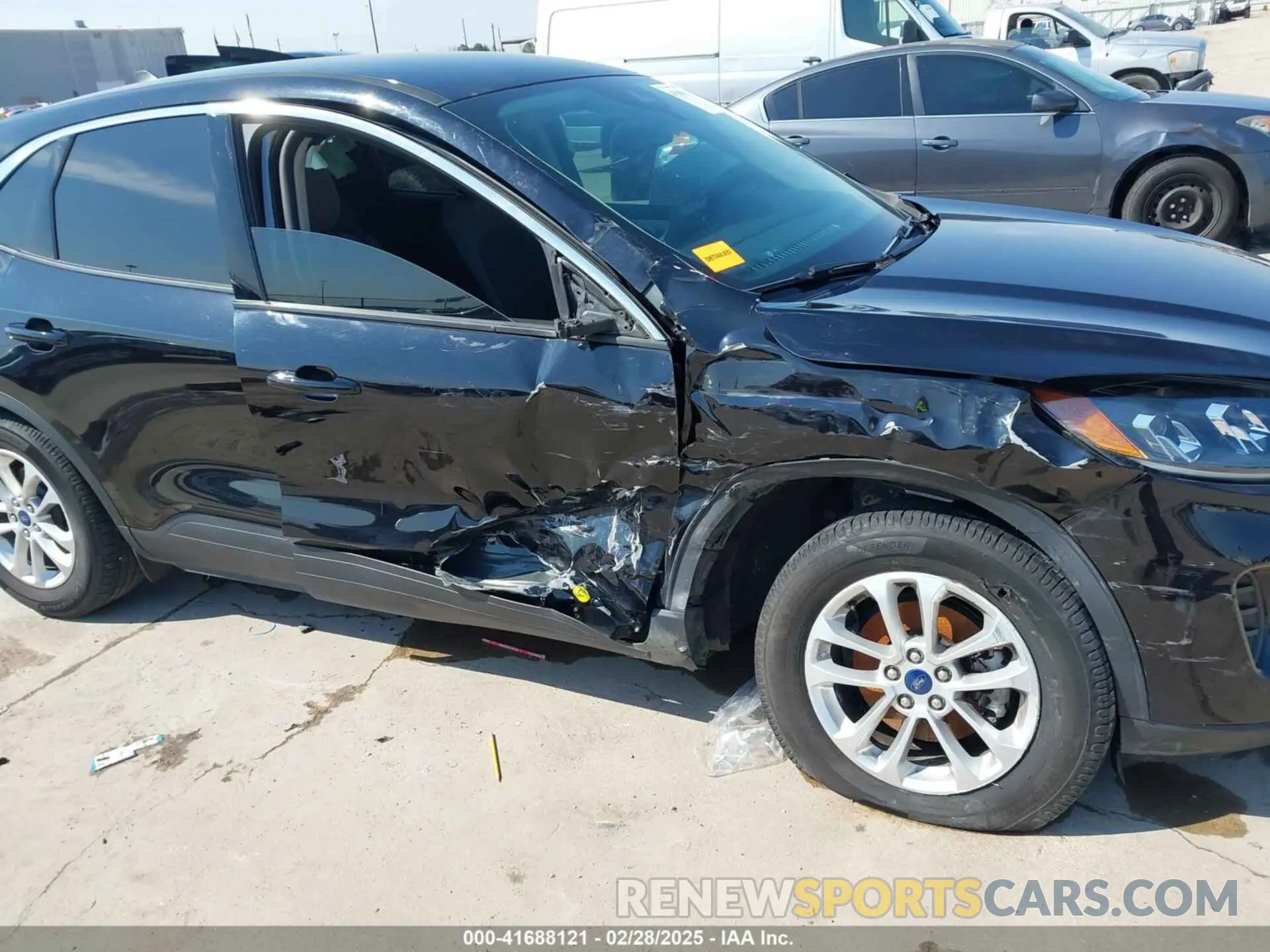 6 fotografías del automóvil dañado 1FMCU0G61LUB77189 FORD ESCAPE 2020
