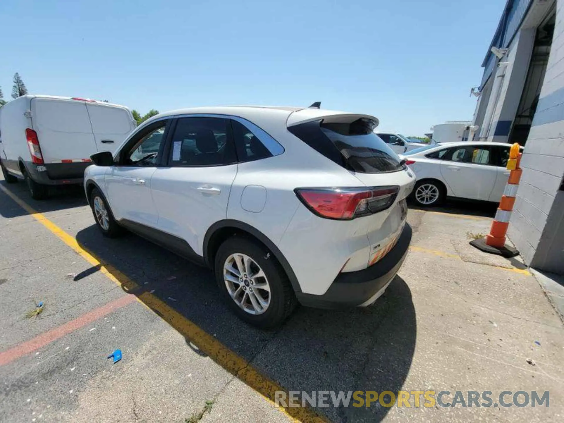 14 fotografías del automóvil dañado 1FMCU0G61LUB82313 FORD ESCAPE 2020