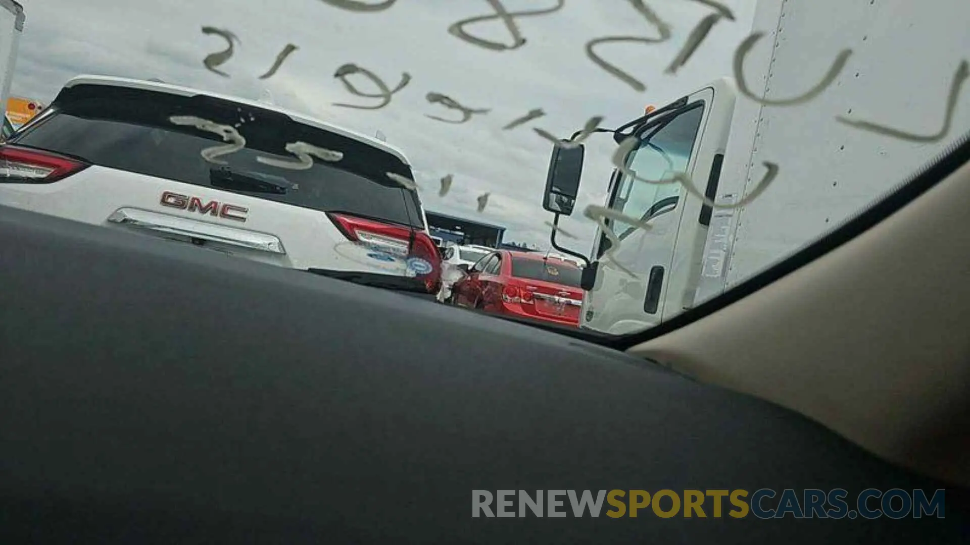 15 fotografías del automóvil dañado 1FMCU0G61LUB82313 FORD ESCAPE 2020