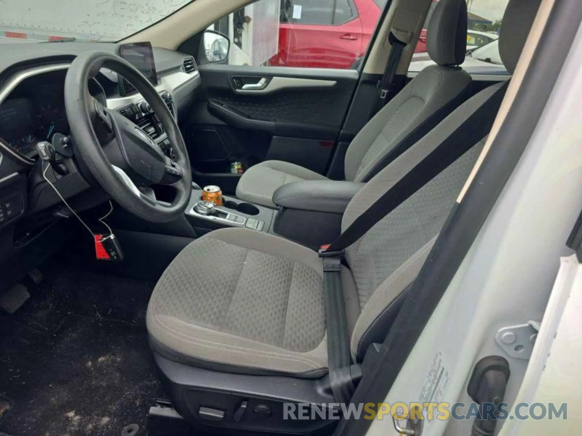 3 fotografías del automóvil dañado 1FMCU0G61LUB82313 FORD ESCAPE 2020