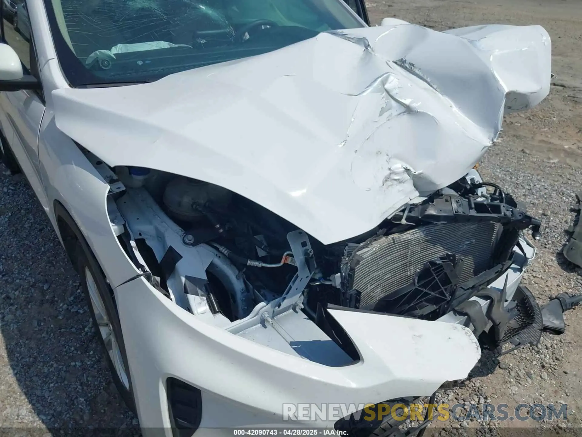 6 fotografías del automóvil dañado 1FMCU0G61LUC46897 FORD ESCAPE 2020