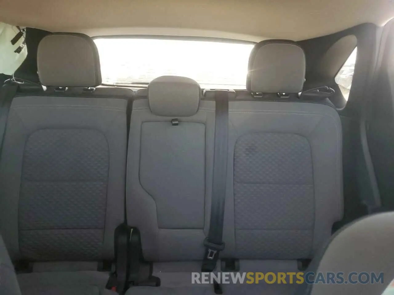 10 fotografías del automóvil dañado 1FMCU0G62LUC03508 FORD ESCAPE 2020