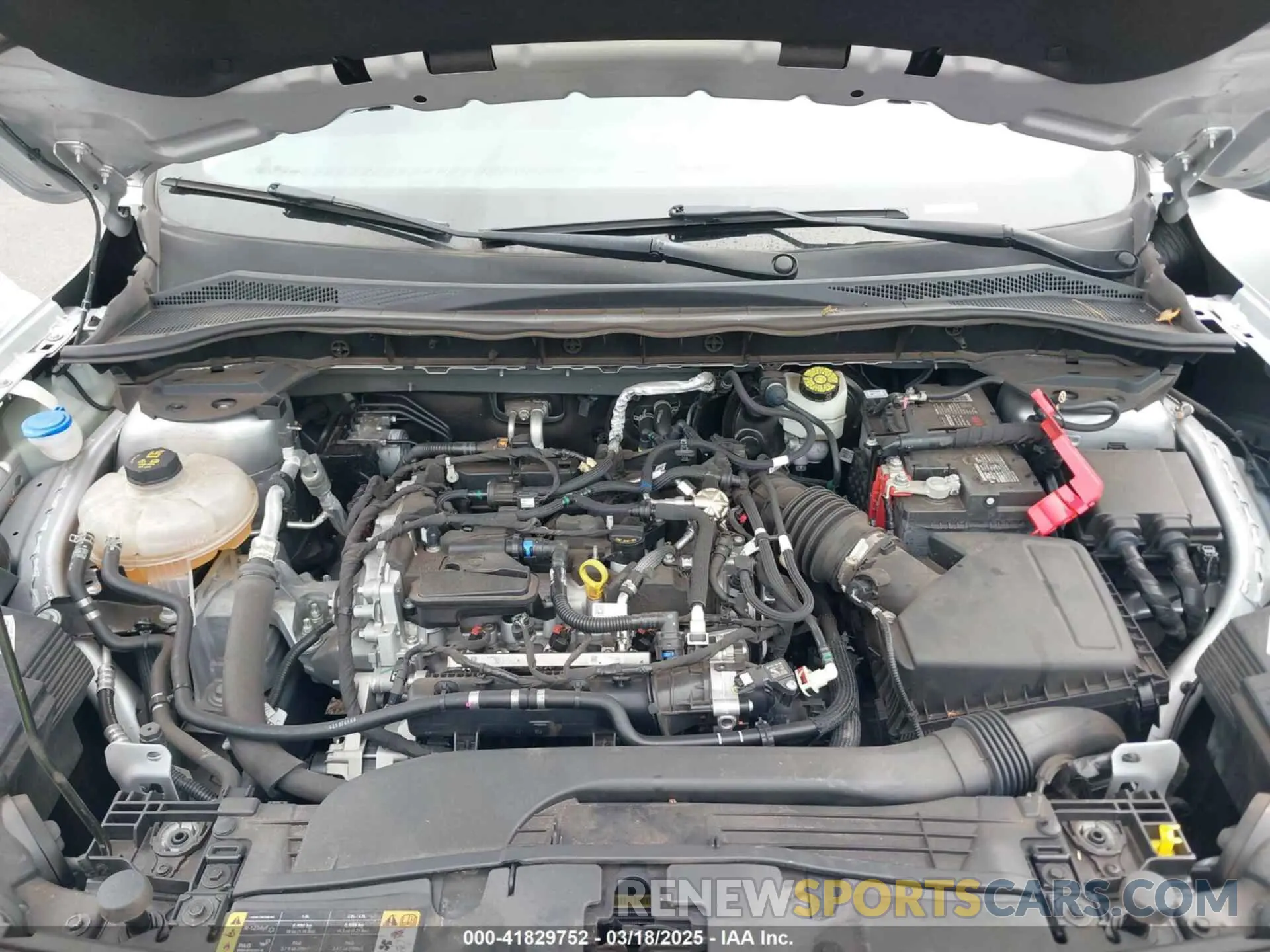 10 fotografías del automóvil dañado 1FMCU0G62LUC64230 FORD ESCAPE 2020