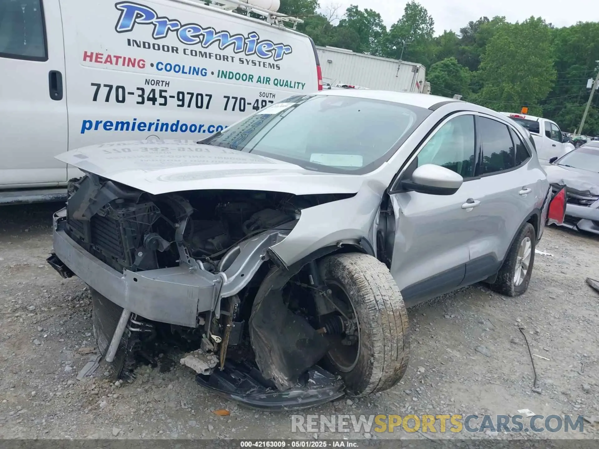 2 fotografías del automóvil dañado 1FMCU0G63LUA45809 FORD ESCAPE 2020