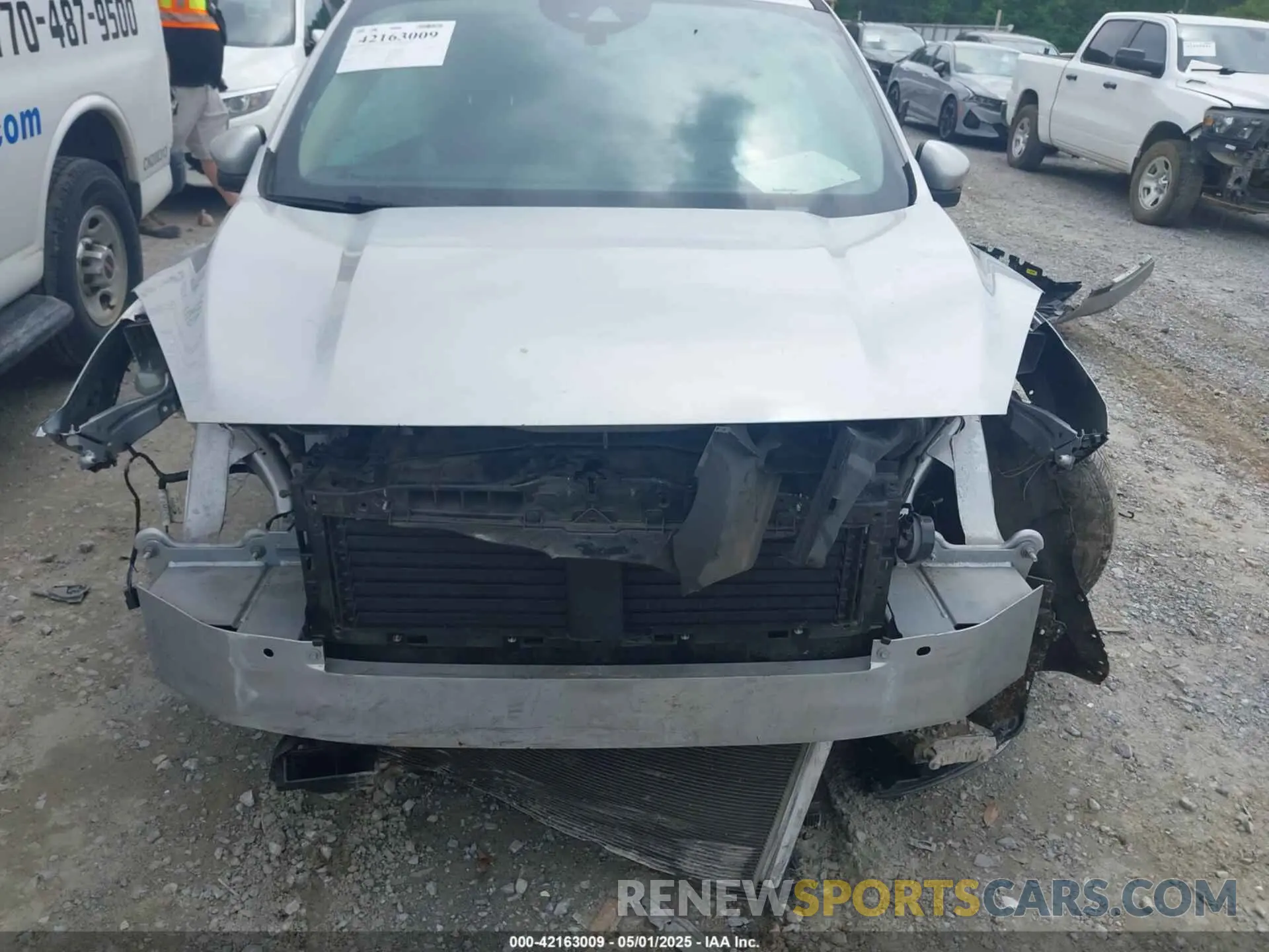 6 fotografías del automóvil dañado 1FMCU0G63LUA45809 FORD ESCAPE 2020