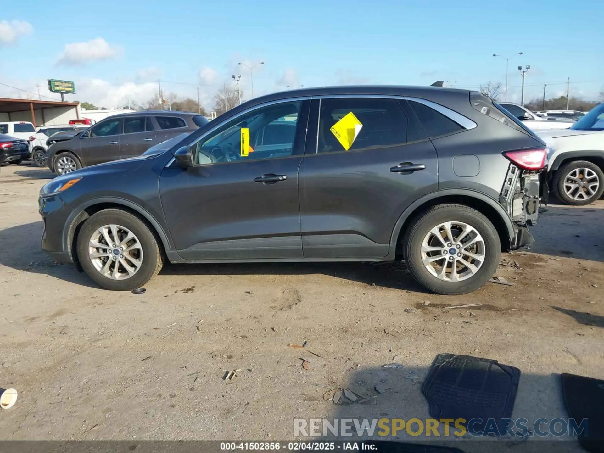 15 fotografías del automóvil dañado 1FMCU0G63LUB74195 FORD ESCAPE 2020