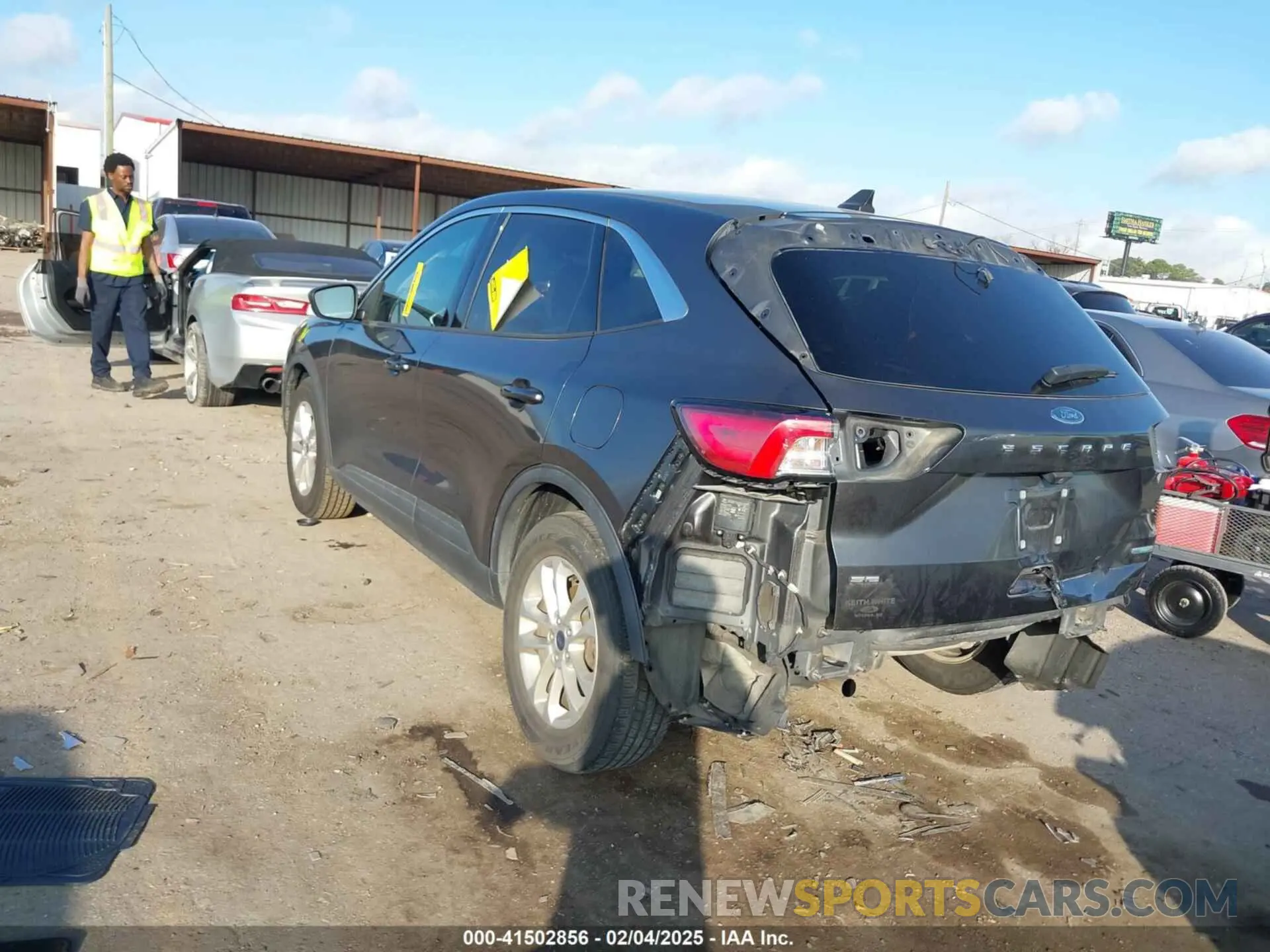 3 fotografías del automóvil dañado 1FMCU0G63LUB74195 FORD ESCAPE 2020