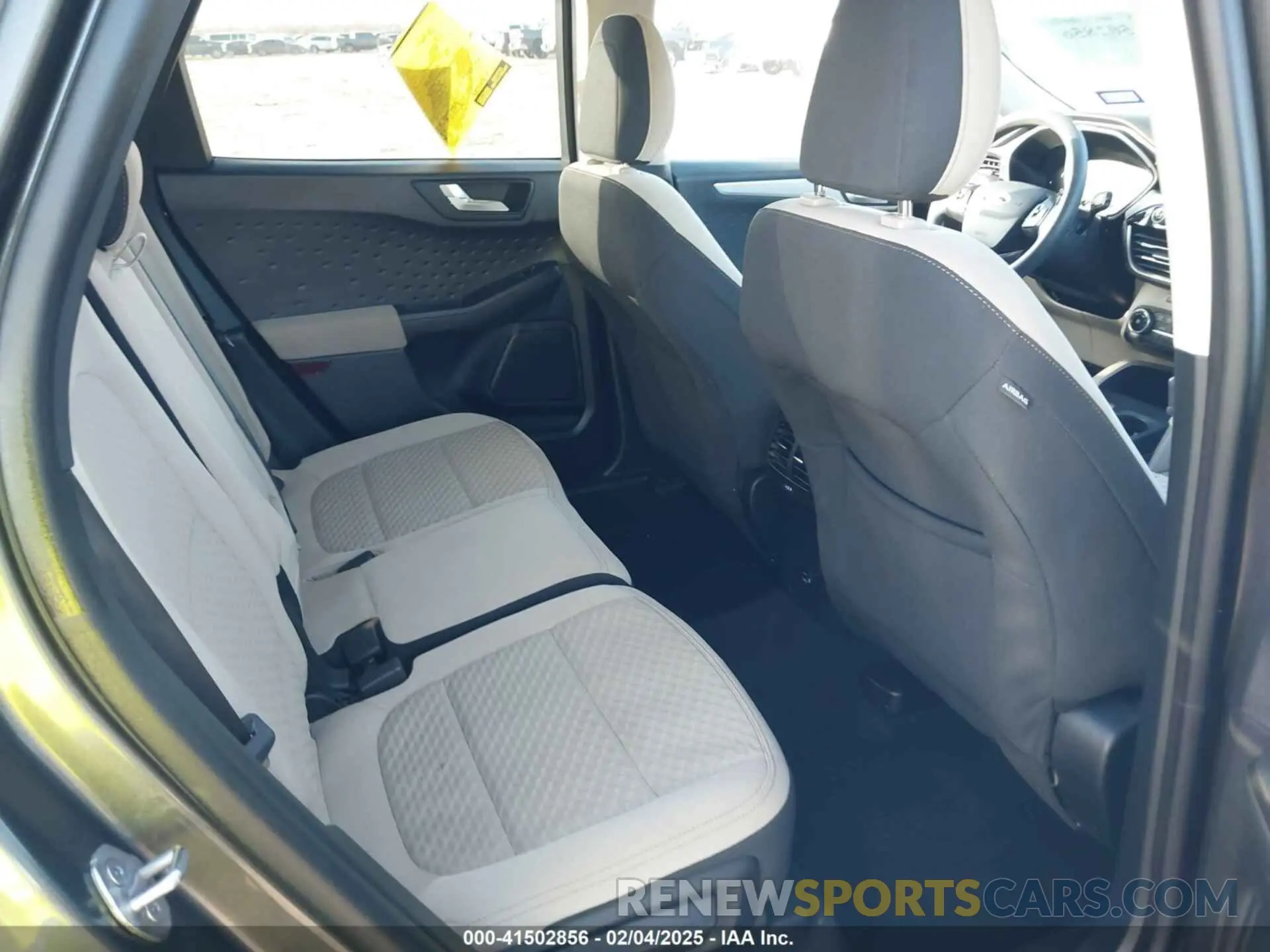 8 fotografías del automóvil dañado 1FMCU0G63LUB74195 FORD ESCAPE 2020