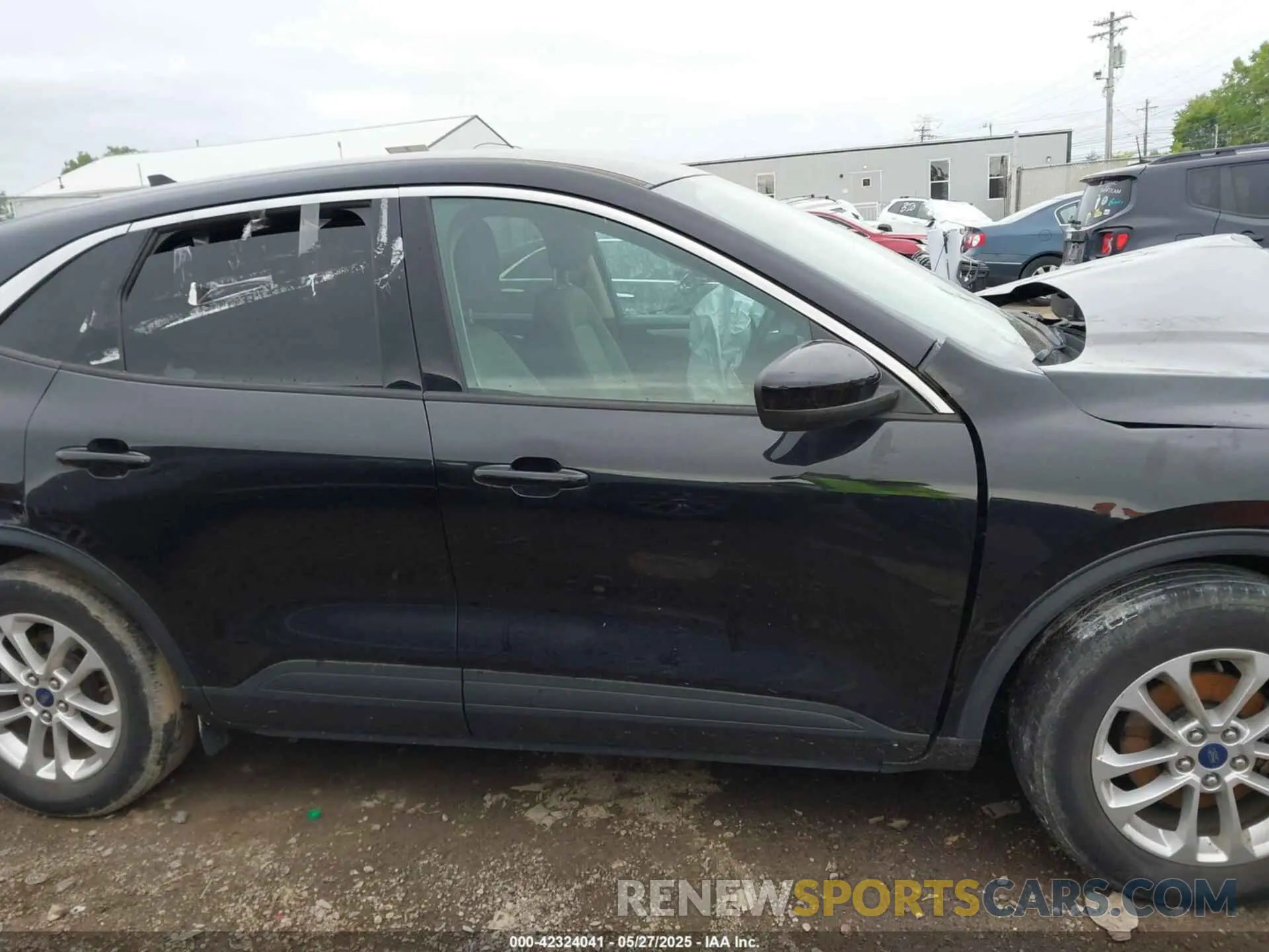 13 fotografías del automóvil dañado 1FMCU0G64LUA46953 FORD ESCAPE 2020