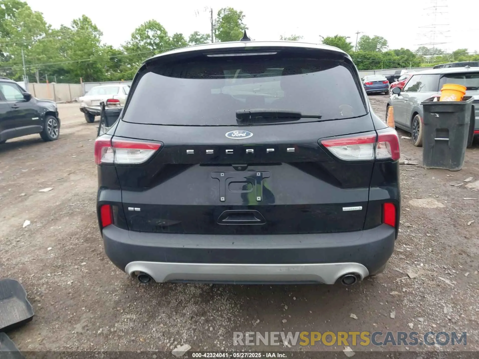16 fotografías del automóvil dañado 1FMCU0G64LUA46953 FORD ESCAPE 2020
