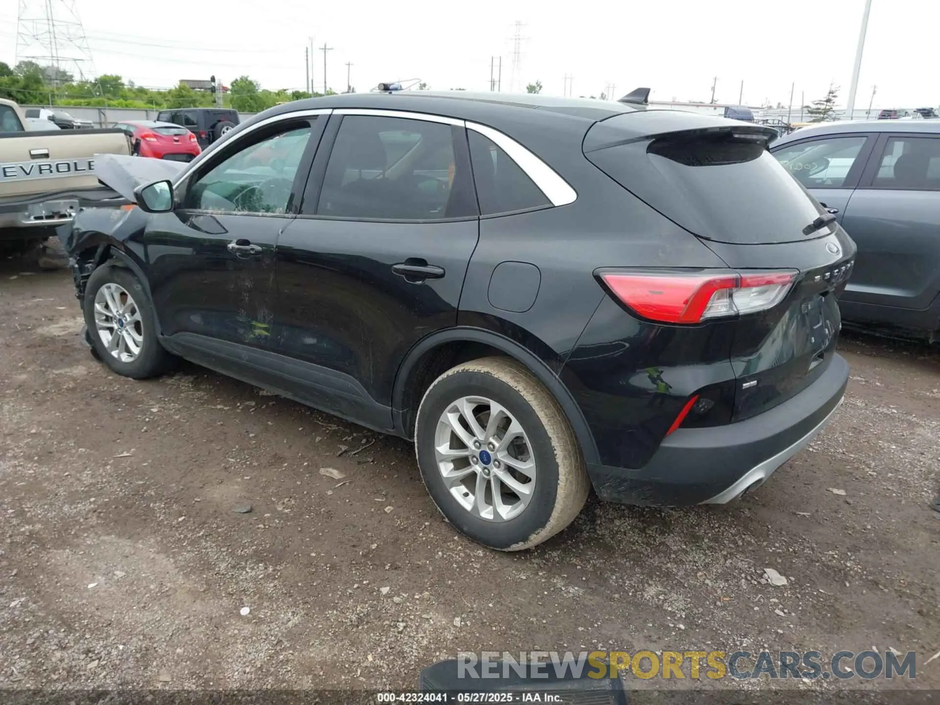3 fotografías del automóvil dañado 1FMCU0G64LUA46953 FORD ESCAPE 2020