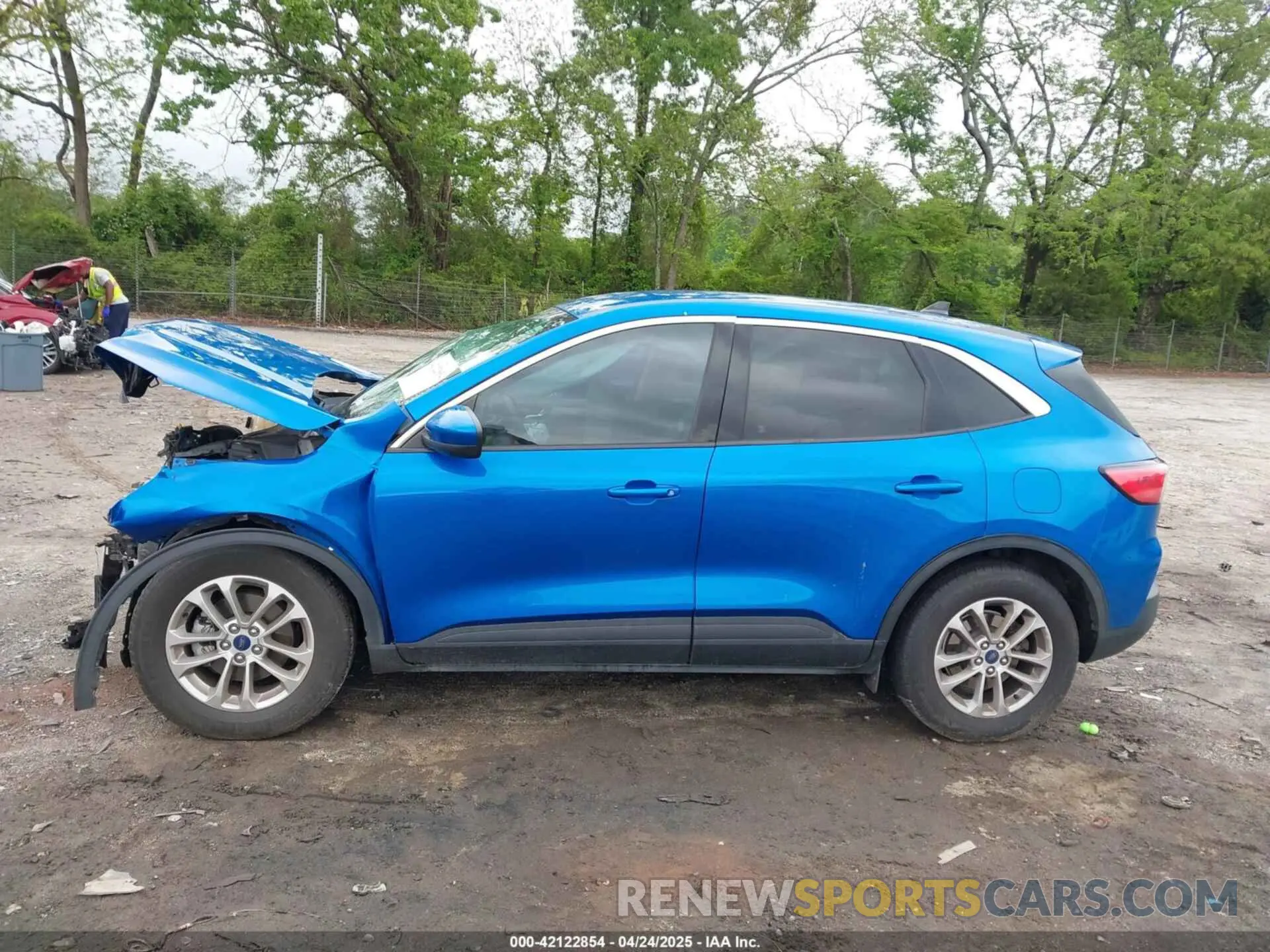 13 fotografías del automóvil dañado 1FMCU0G64LUA57788 FORD ESCAPE 2020