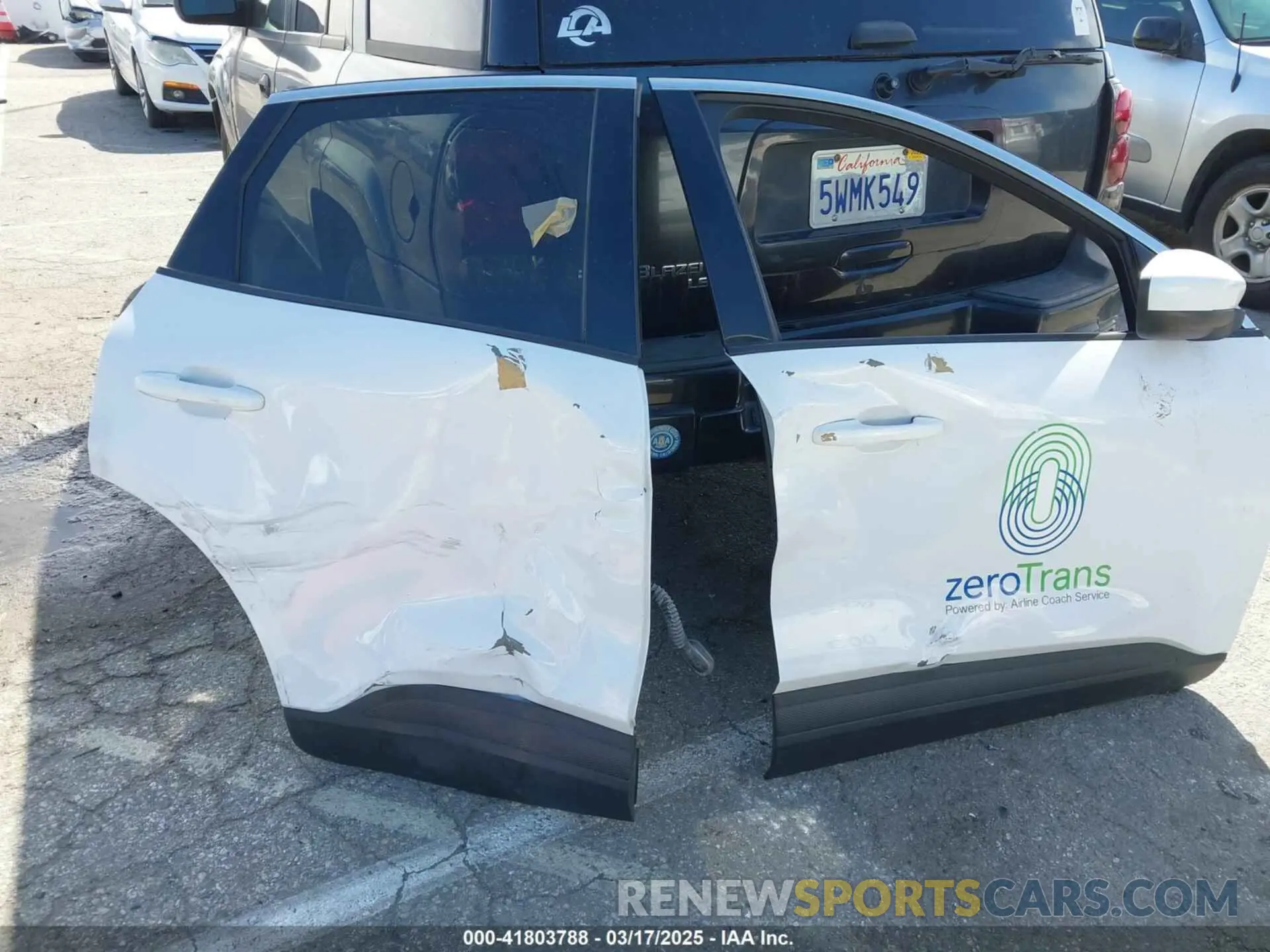 12 fotografías del automóvil dañado 1FMCU0G64LUA86255 FORD ESCAPE 2020