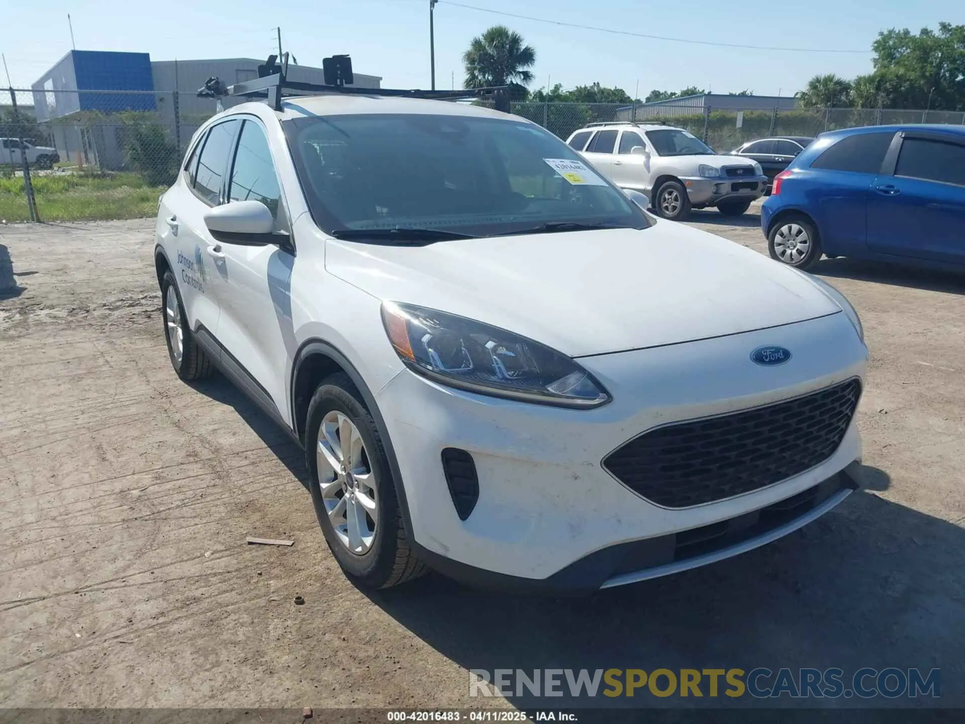 1 fotografías del automóvil dañado 1FMCU0G64LUB74027 FORD ESCAPE 2020
