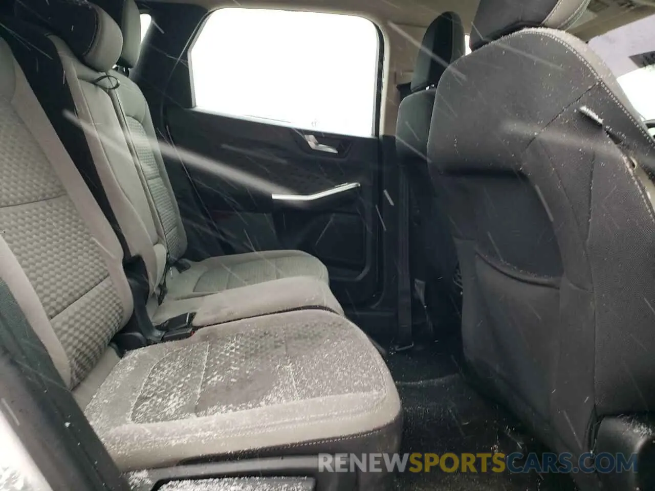 11 fotografías del automóvil dañado 1FMCU0G64LUB77946 FORD ESCAPE 2020
