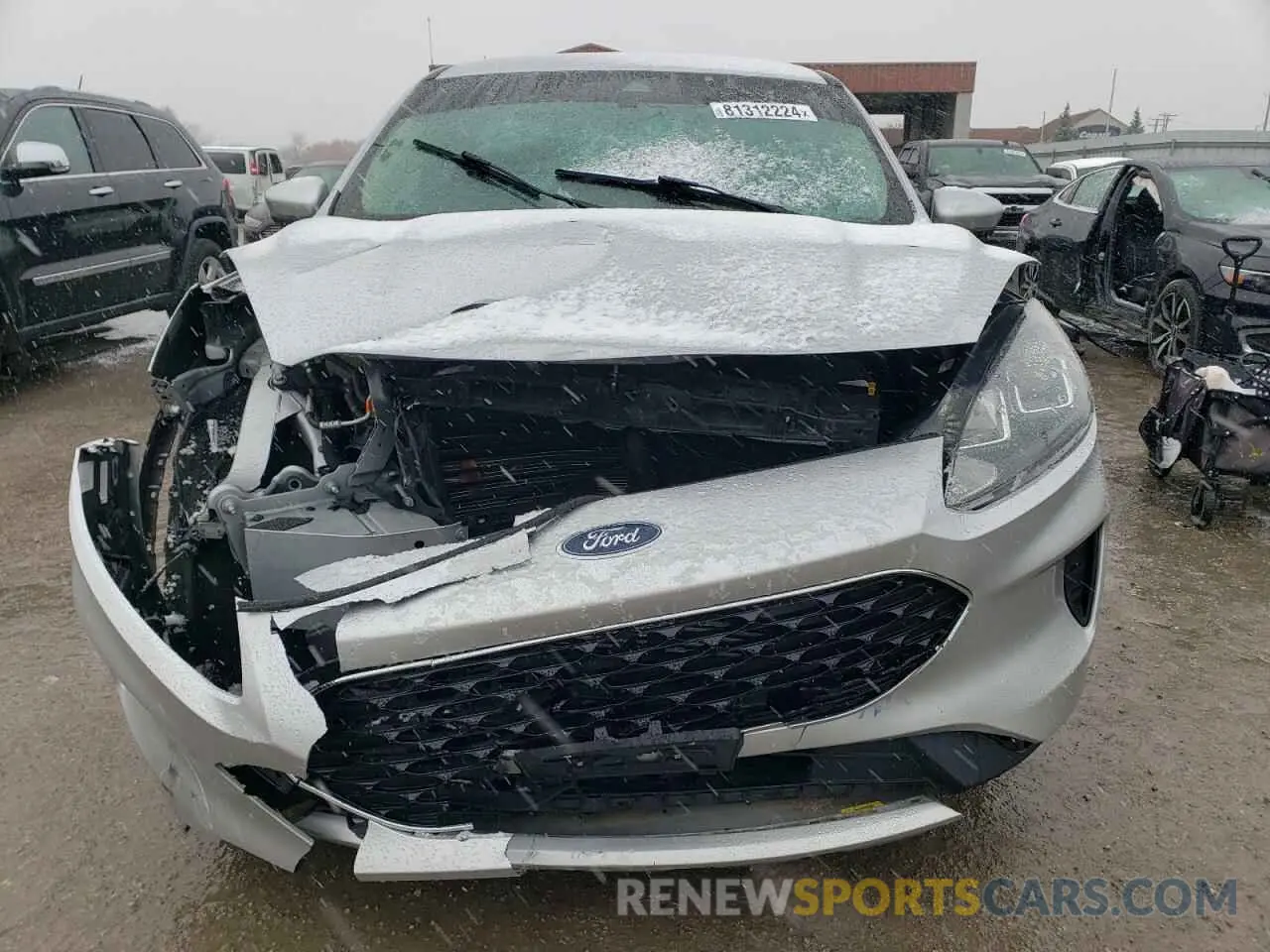 5 fotografías del automóvil dañado 1FMCU0G64LUB77946 FORD ESCAPE 2020