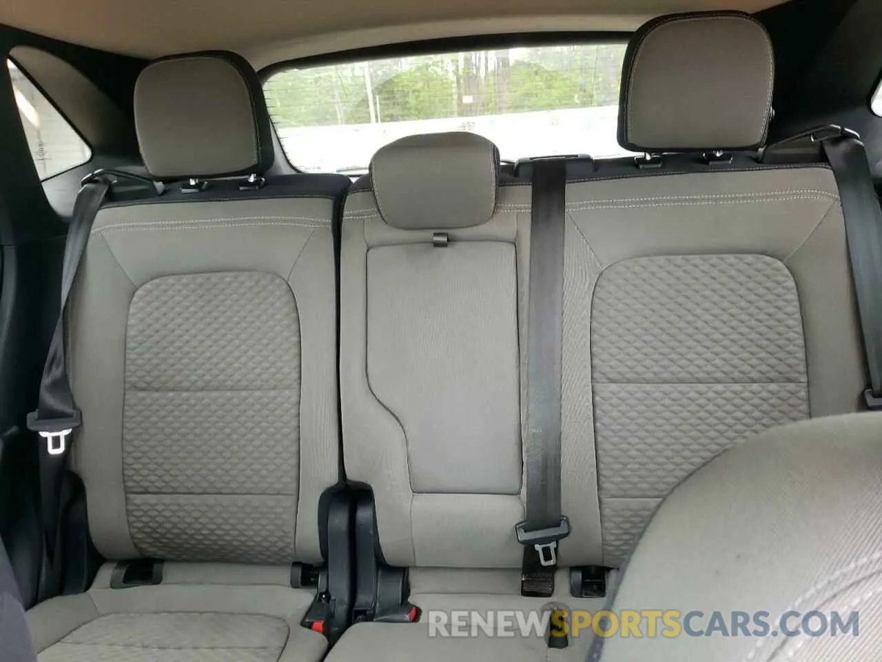 10 fotografías del automóvil dañado 1FMCU0G64LUB84105 FORD ESCAPE 2020