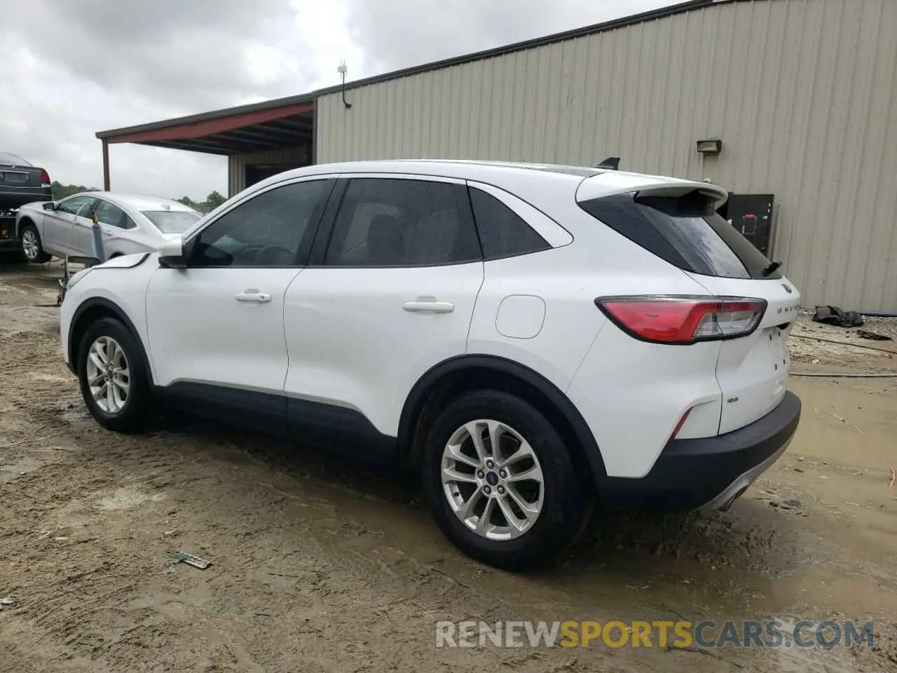 2 fotografías del automóvil dañado 1FMCU0G64LUB84105 FORD ESCAPE 2020