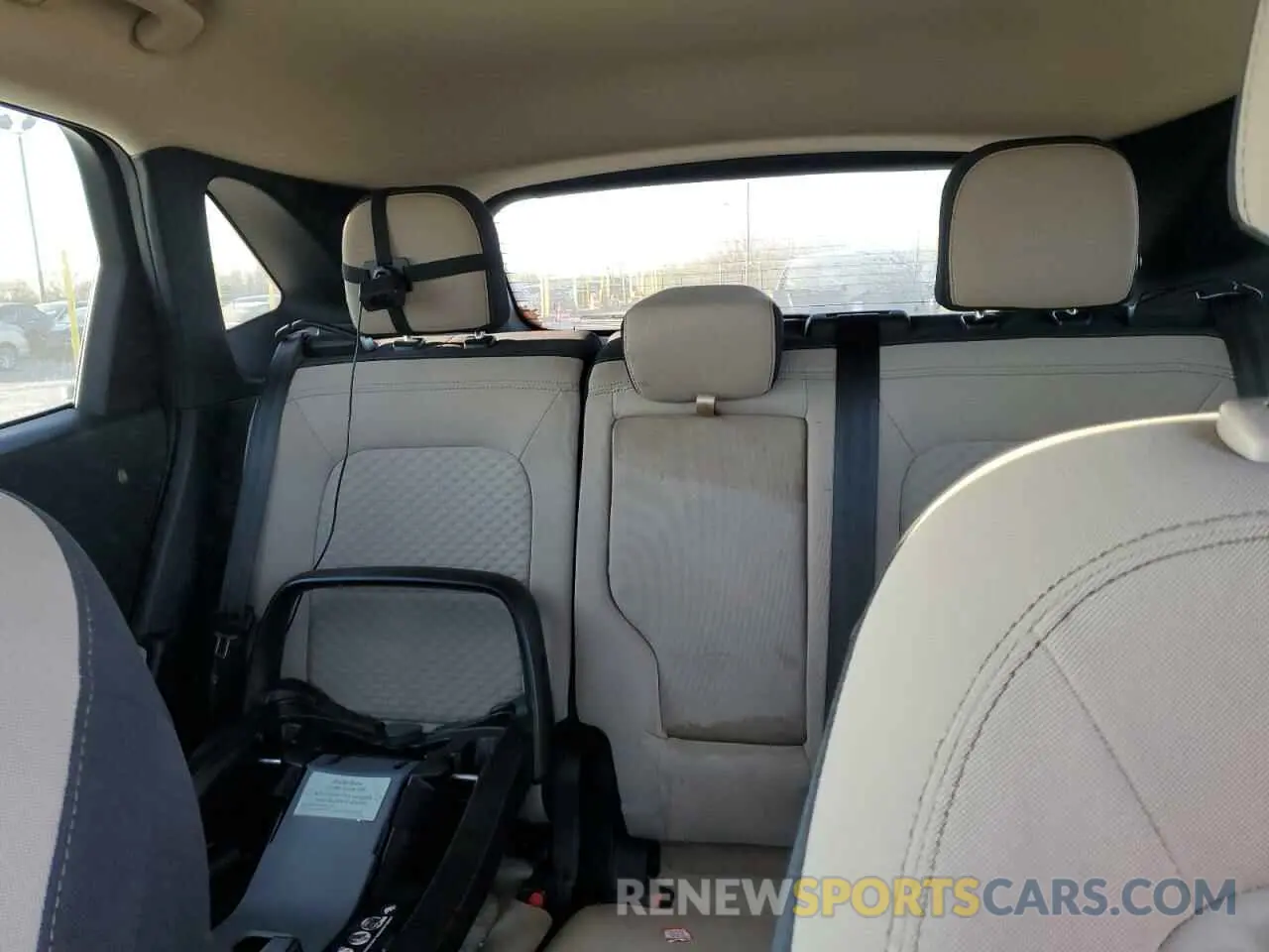 10 fotografías del automóvil dañado 1FMCU0G64LUB90454 FORD ESCAPE 2020