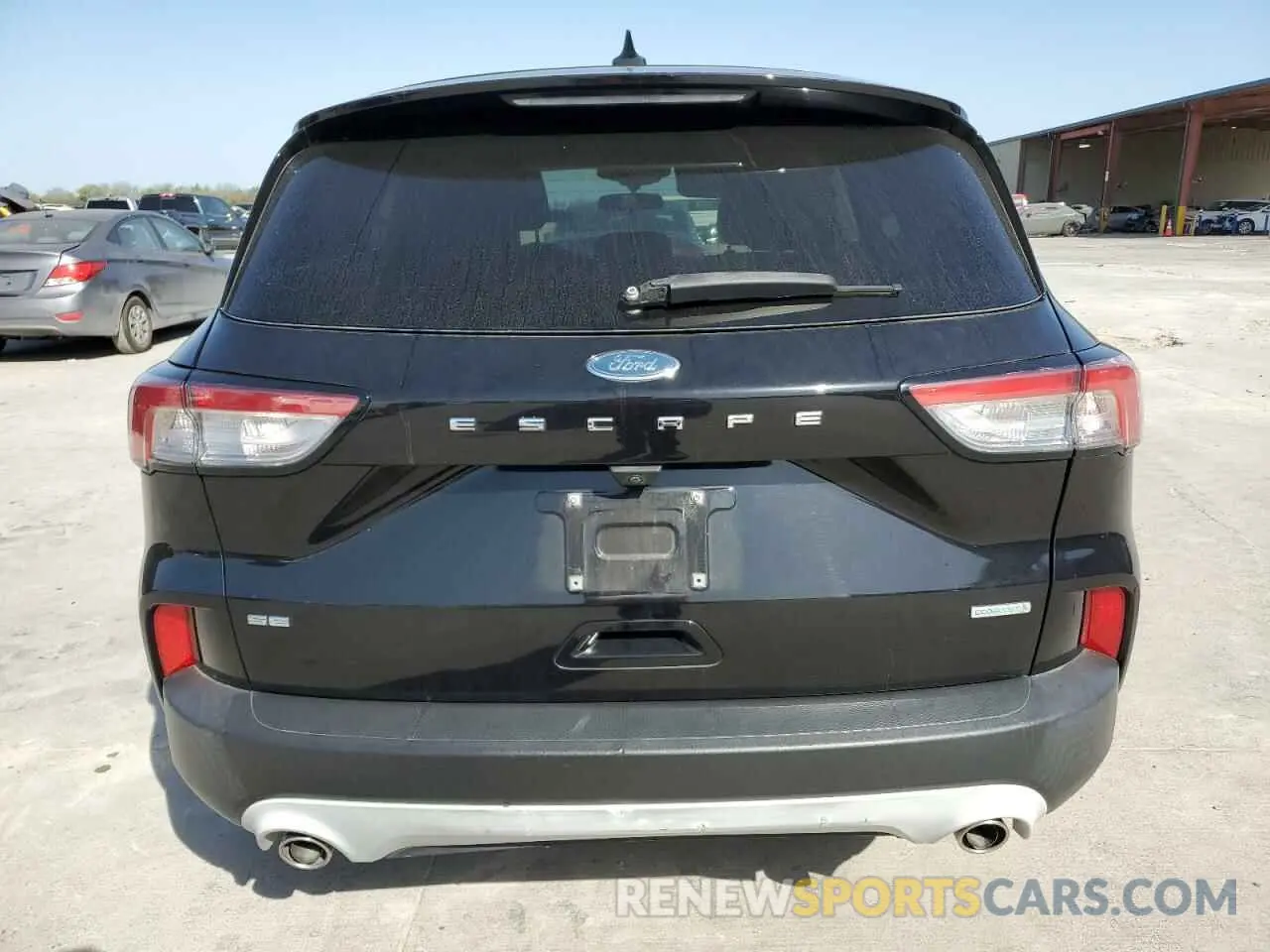 6 fotografías del automóvil dañado 1FMCU0G65LUA76382 FORD ESCAPE 2020