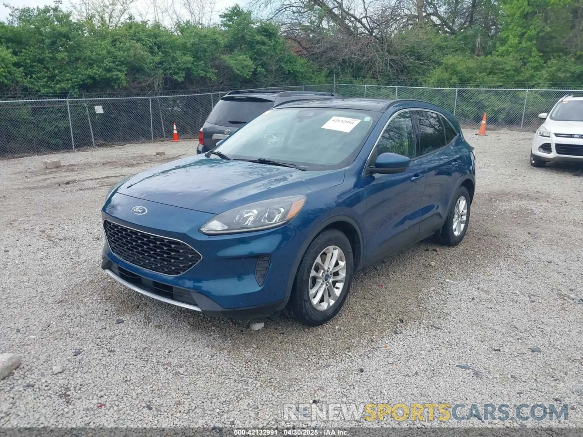 2 fotografías del automóvil dañado 1FMCU0G65LUA98916 FORD ESCAPE 2020