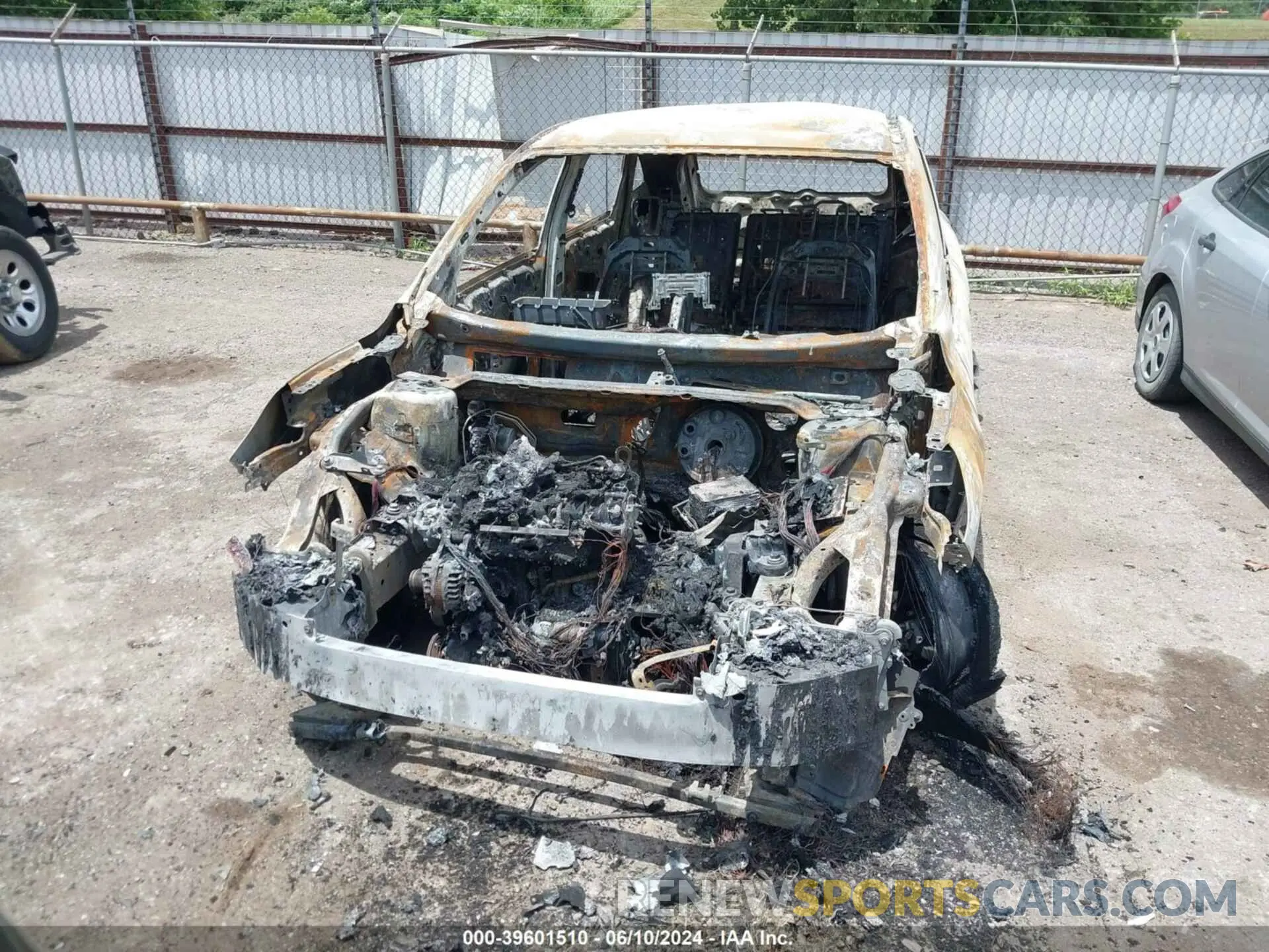 6 fotografías del automóvil dañado 1FMCU0G65LUB03144 FORD ESCAPE 2020