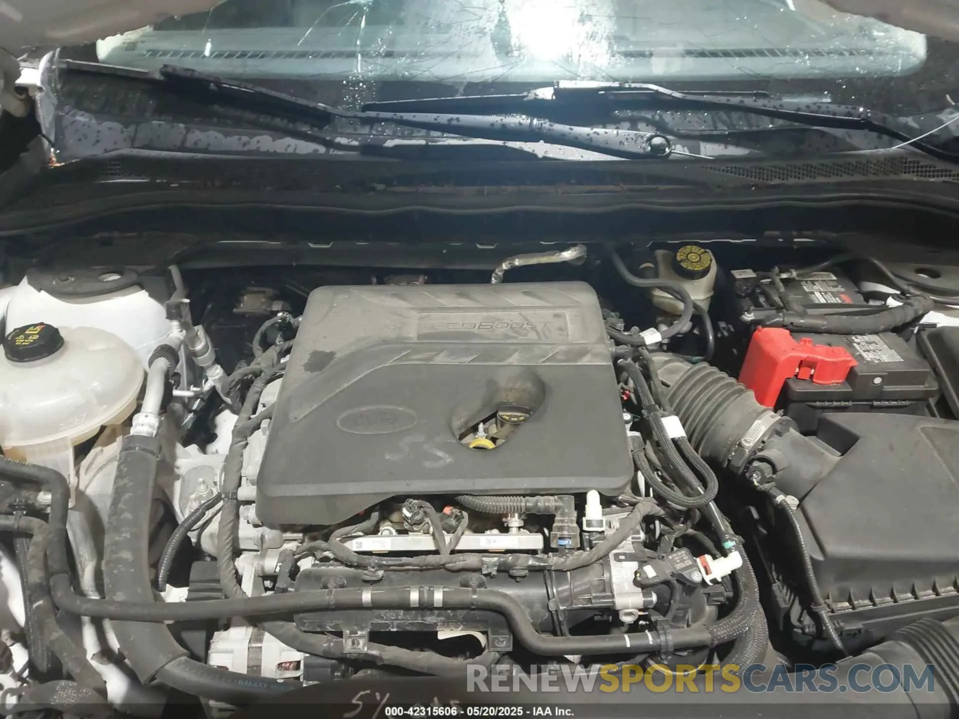 10 fotografías del automóvil dañado 1FMCU0G65LUB13267 FORD ESCAPE 2020