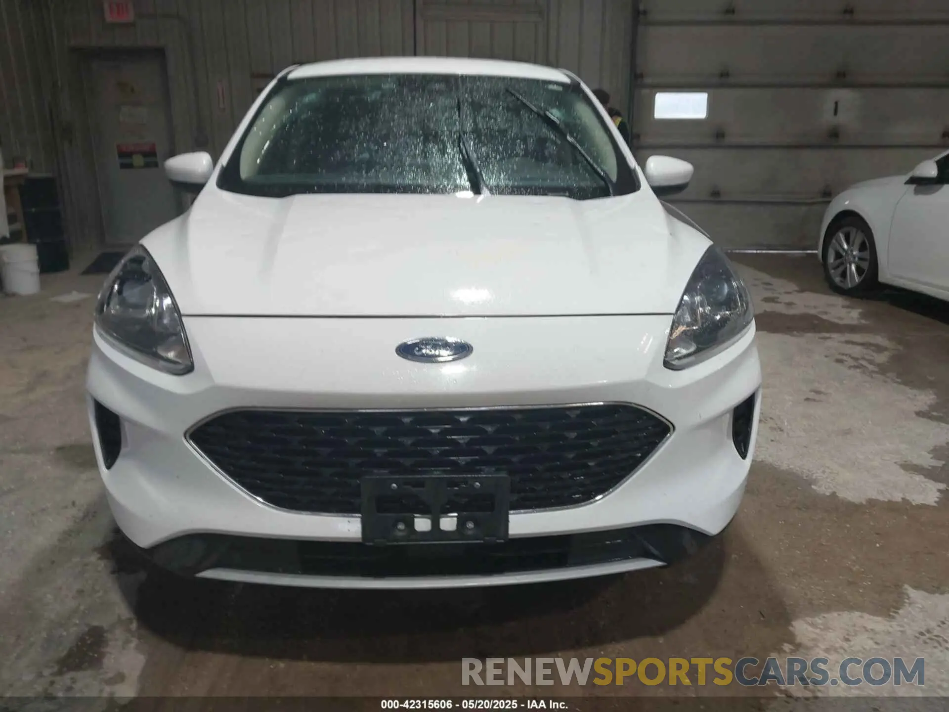 12 fotografías del automóvil dañado 1FMCU0G65LUB13267 FORD ESCAPE 2020