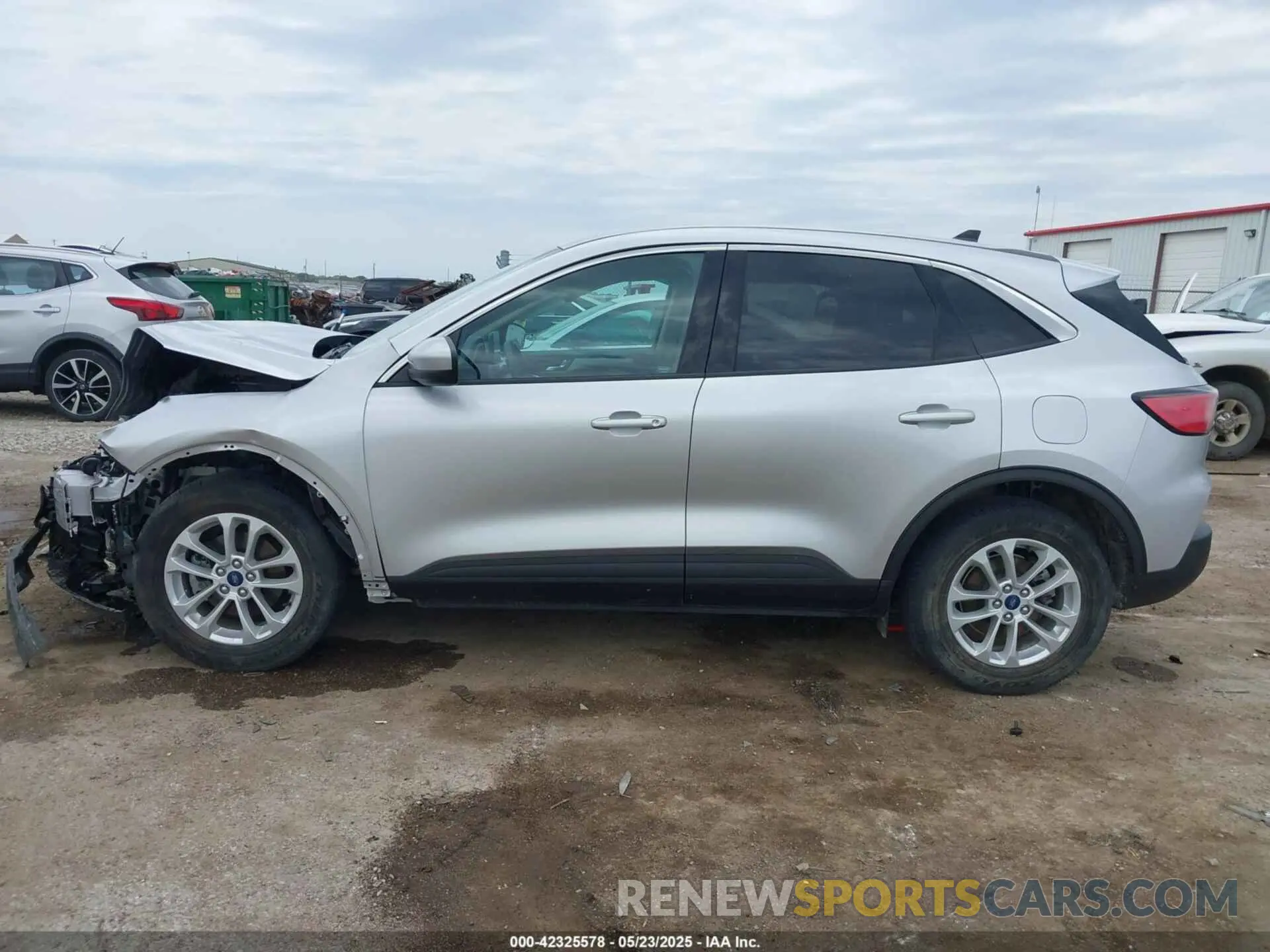 14 fotografías del automóvil dañado 1FMCU0G66LUA79744 FORD ESCAPE 2020