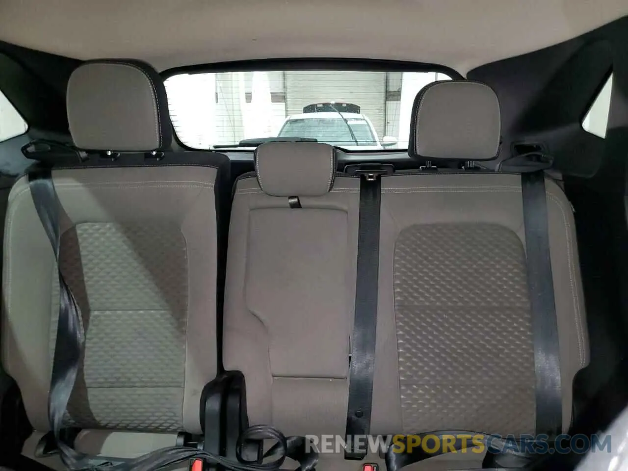 10 fotografías del automóvil dañado 1FMCU0G66LUA85477 FORD ESCAPE 2020