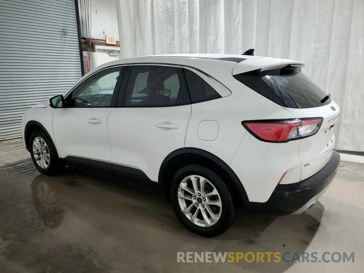 2 fotografías del automóvil dañado 1FMCU0G66LUA85477 FORD ESCAPE 2020