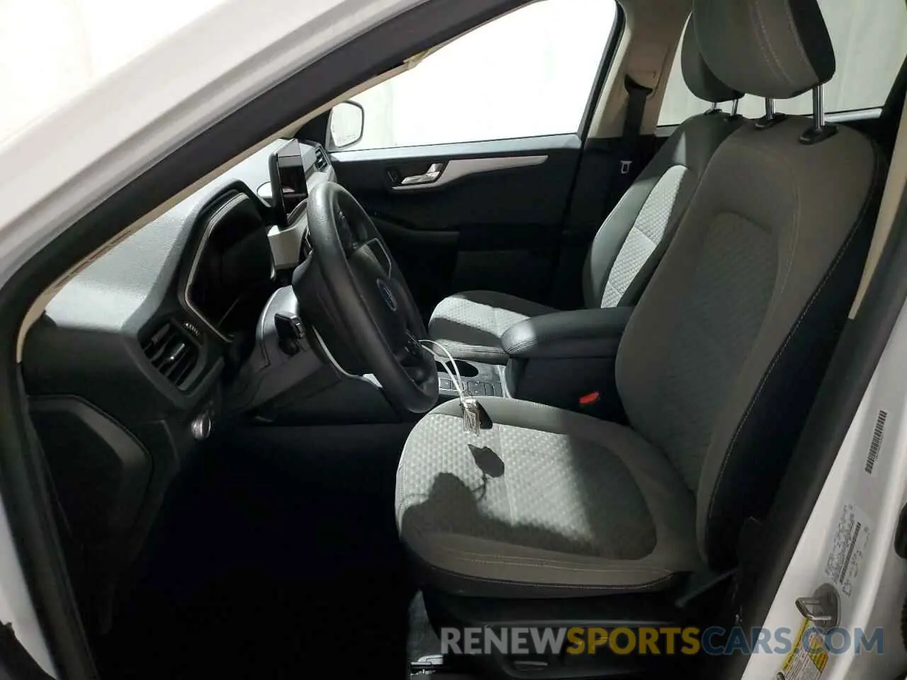 7 fotografías del automóvil dañado 1FMCU0G66LUA85477 FORD ESCAPE 2020