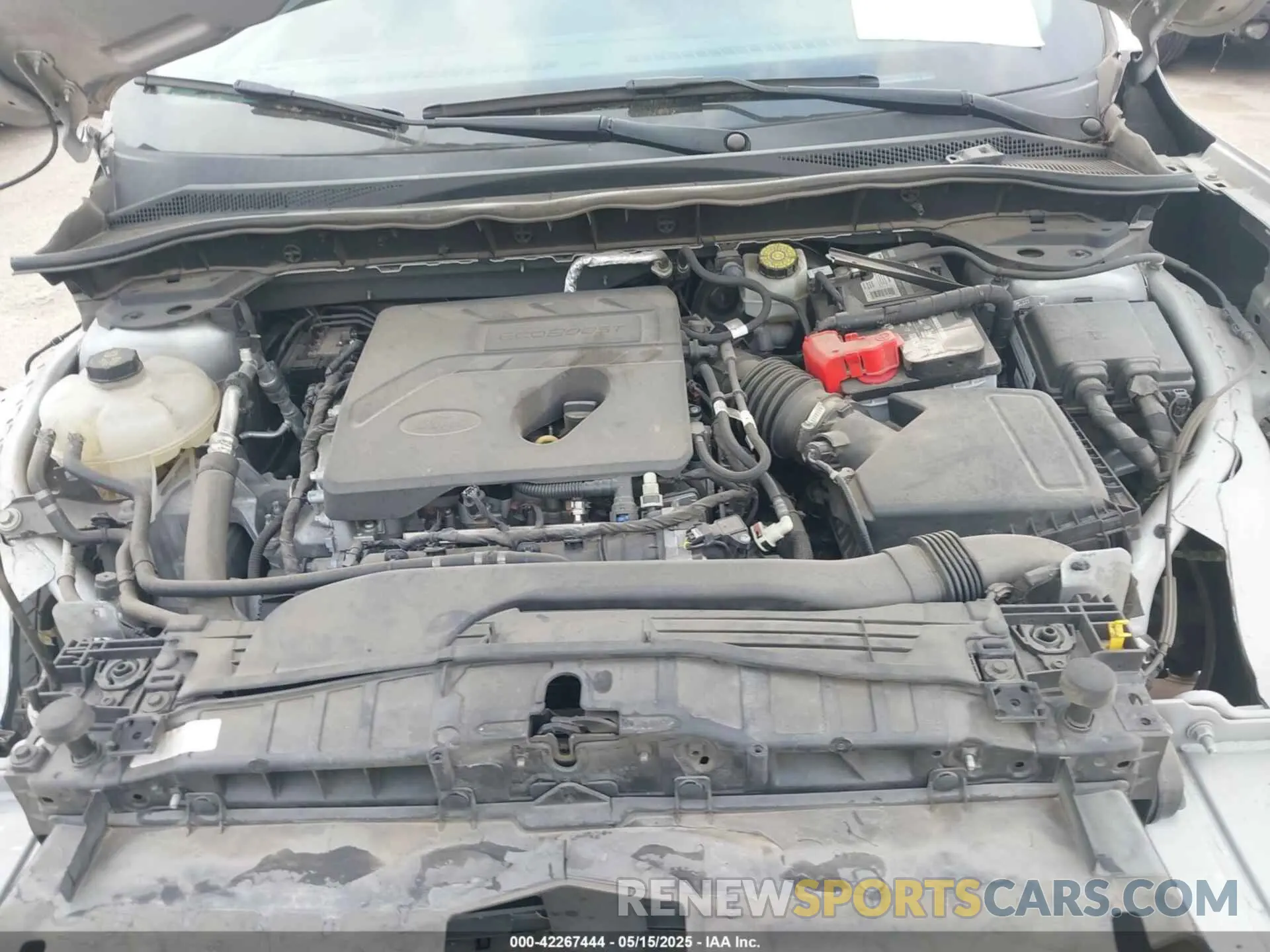 10 fotografías del automóvil dañado 1FMCU0G66LUB01838 FORD ESCAPE 2020