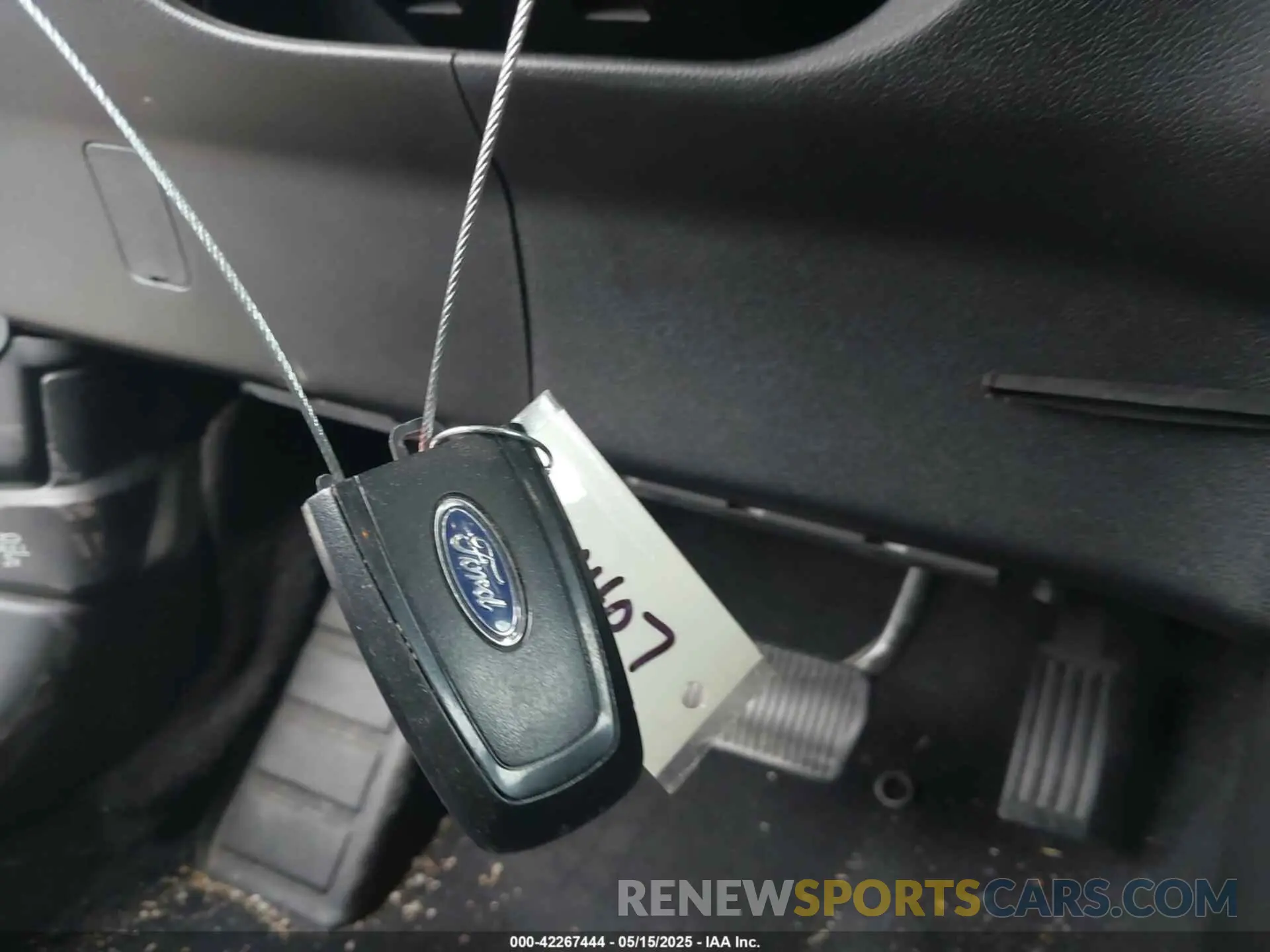 11 fotografías del automóvil dañado 1FMCU0G66LUB01838 FORD ESCAPE 2020