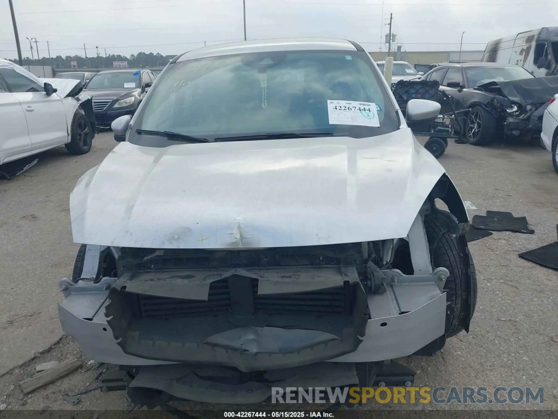 12 fotografías del automóvil dañado 1FMCU0G66LUB01838 FORD ESCAPE 2020