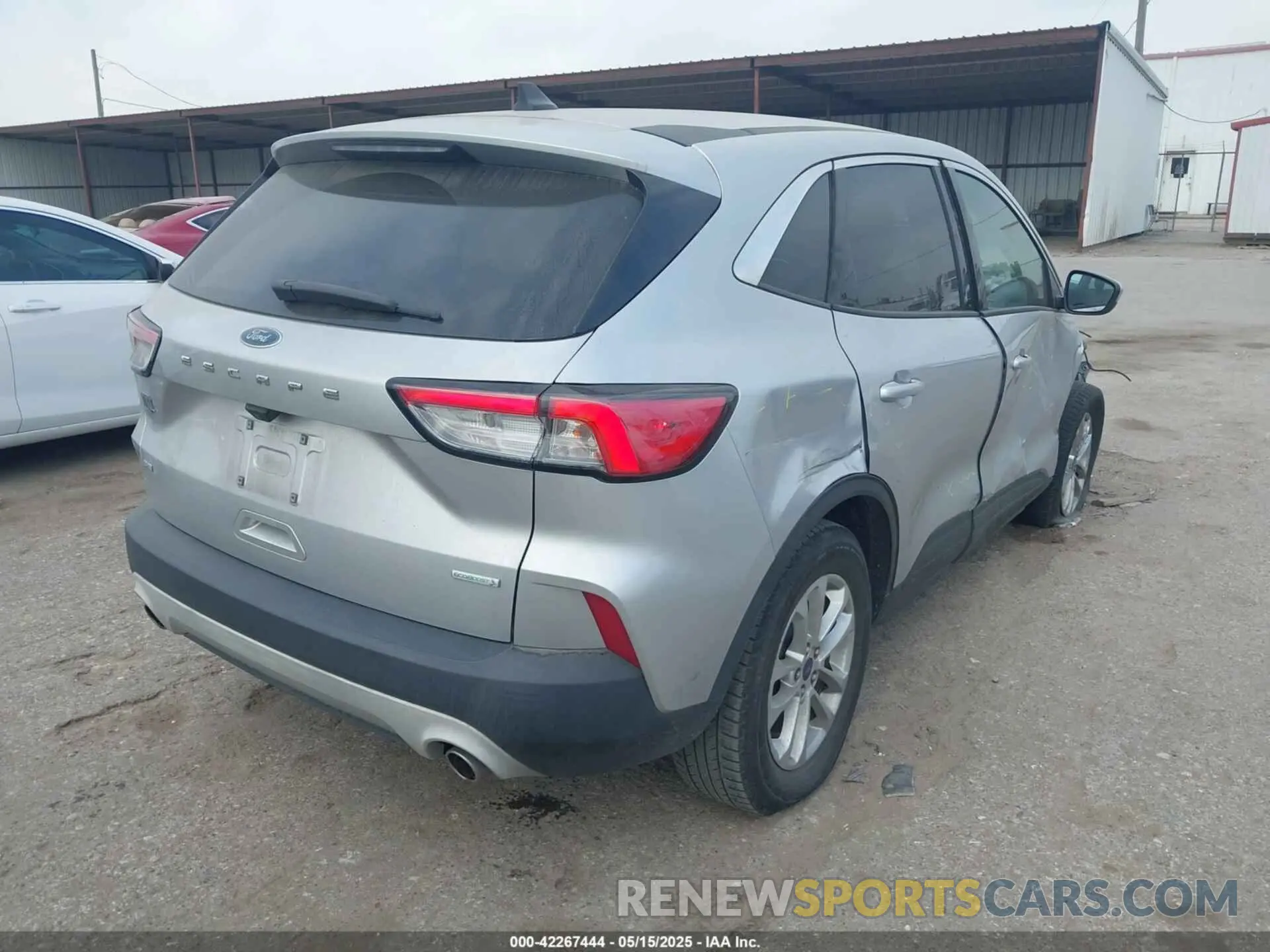 4 fotografías del automóvil dañado 1FMCU0G66LUB01838 FORD ESCAPE 2020