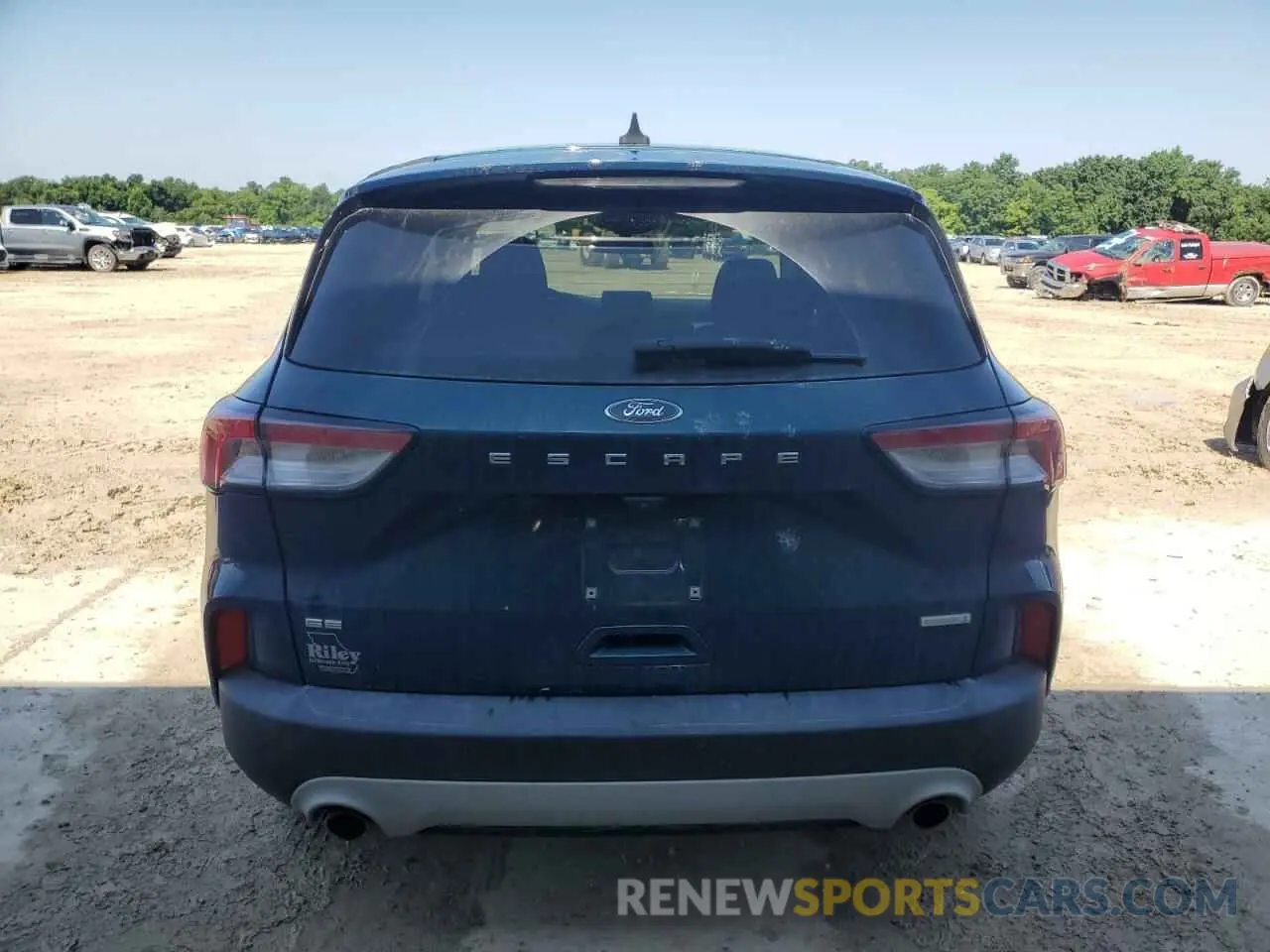 6 fotografías del automóvil dañado 1FMCU0G66LUB04576 FORD ESCAPE 2020