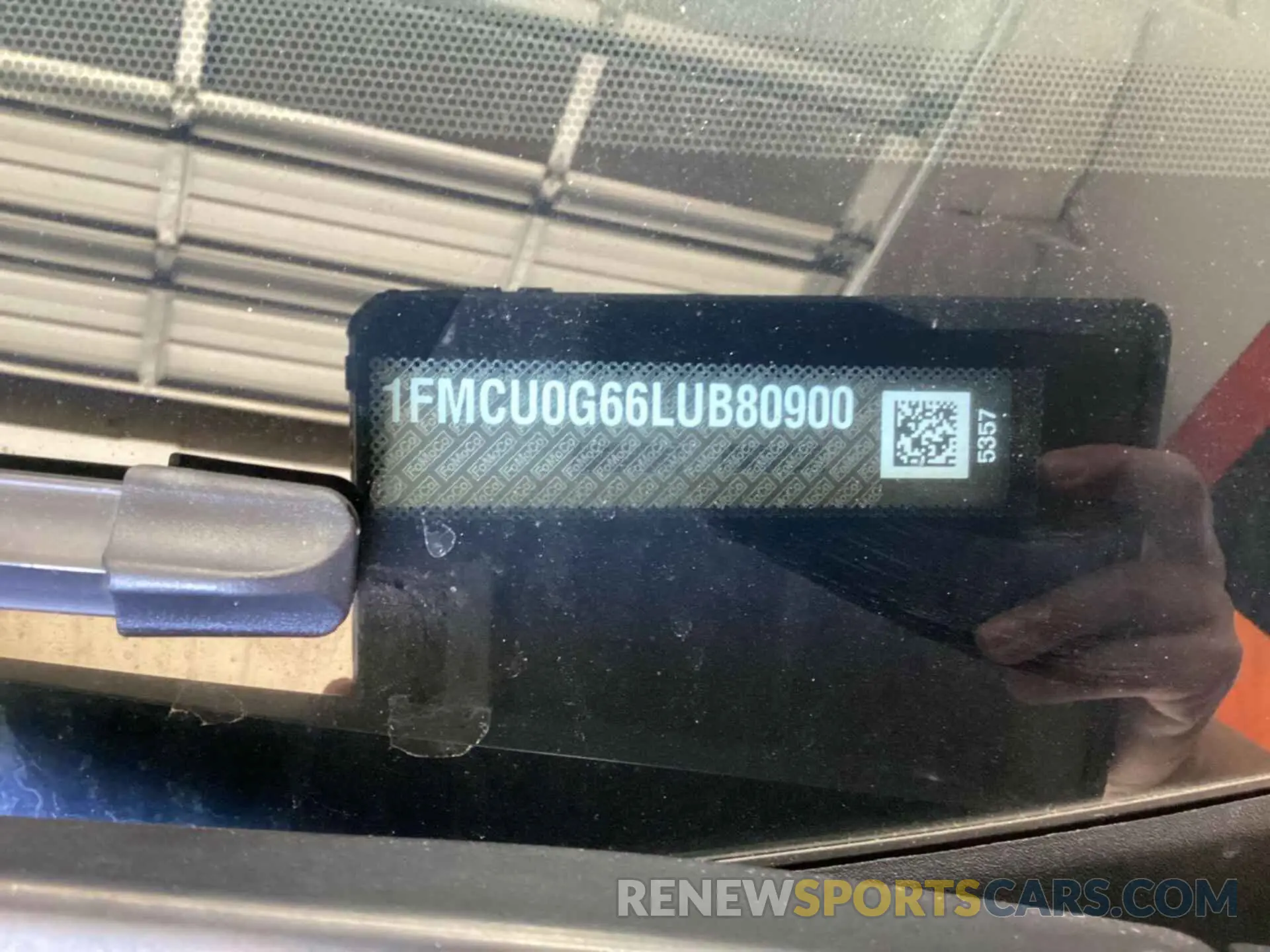 11 fotografías del automóvil dañado 1FMCU0G66LUB80900 FORD ESCAPE 2020