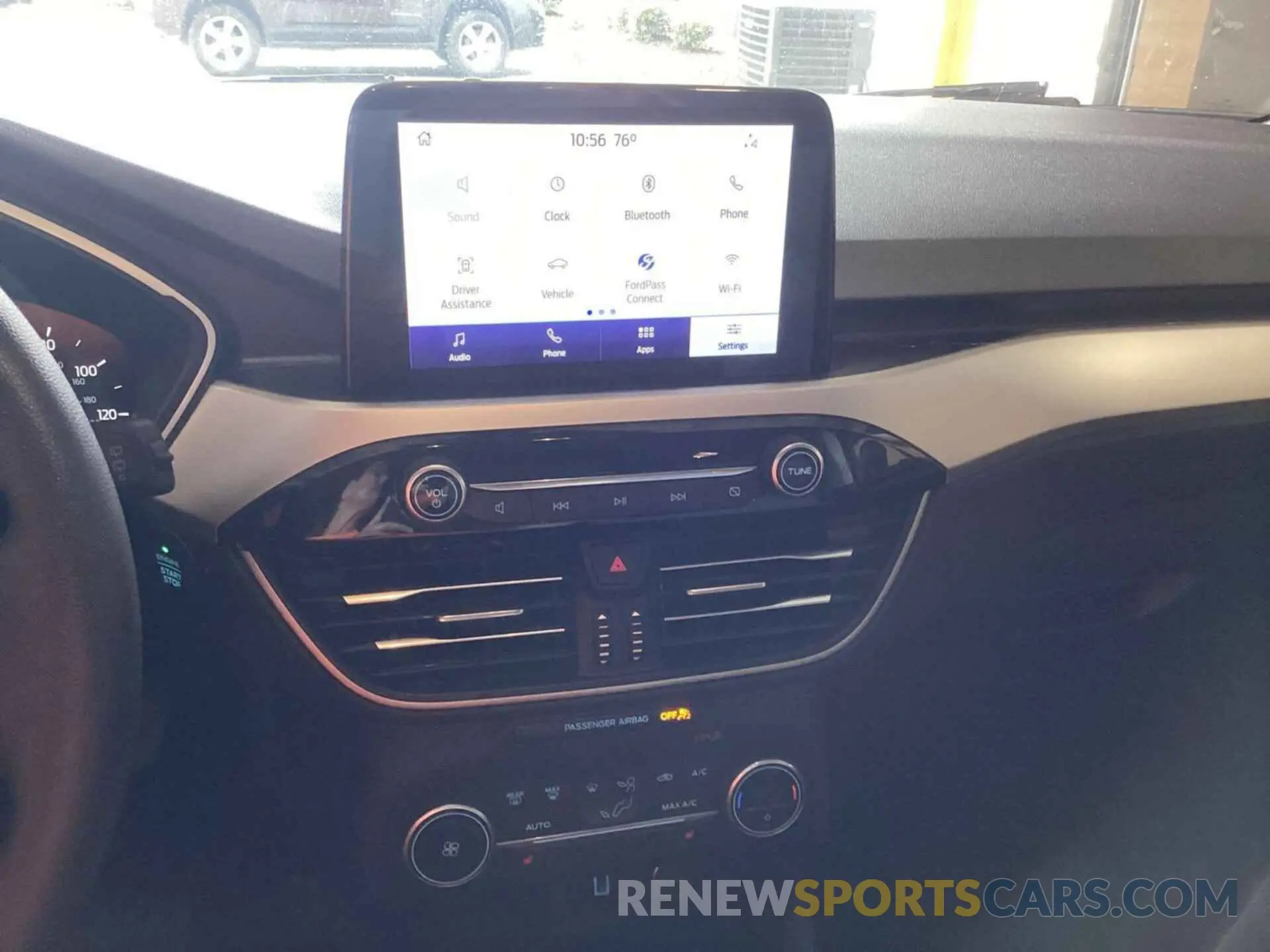 29 fotografías del automóvil dañado 1FMCU0G66LUB80900 FORD ESCAPE 2020