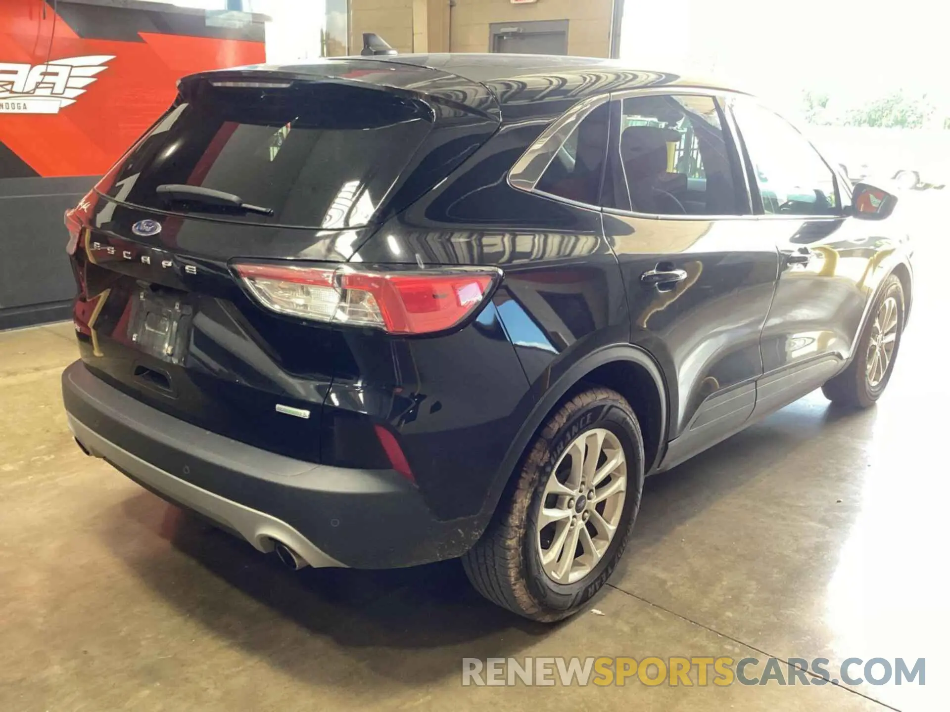 8 fotografías del automóvil dañado 1FMCU0G66LUB80900 FORD ESCAPE 2020