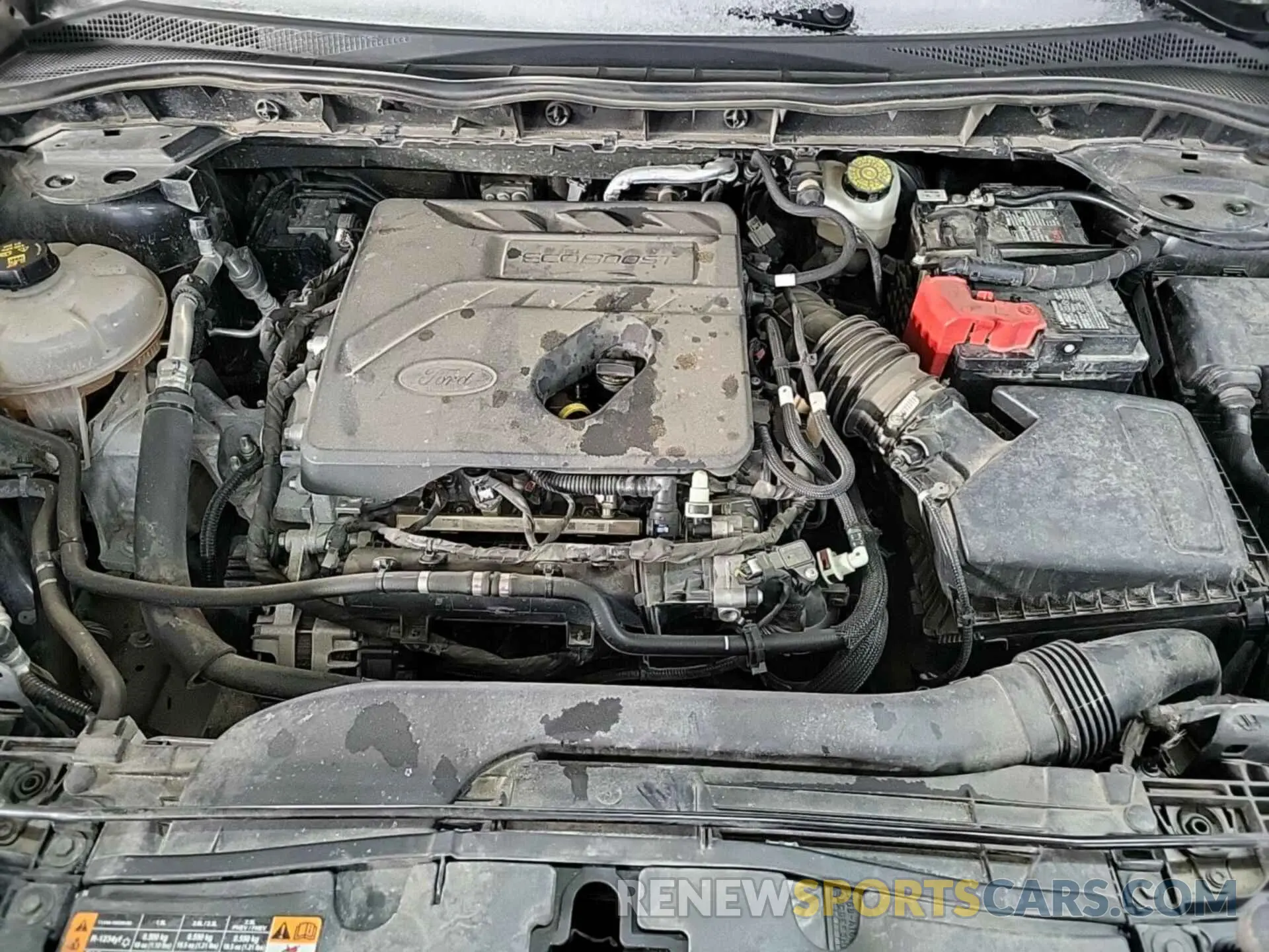 5 fotografías del automóvil dañado 1FMCU0G66LUB83778 FORD ESCAPE 2020