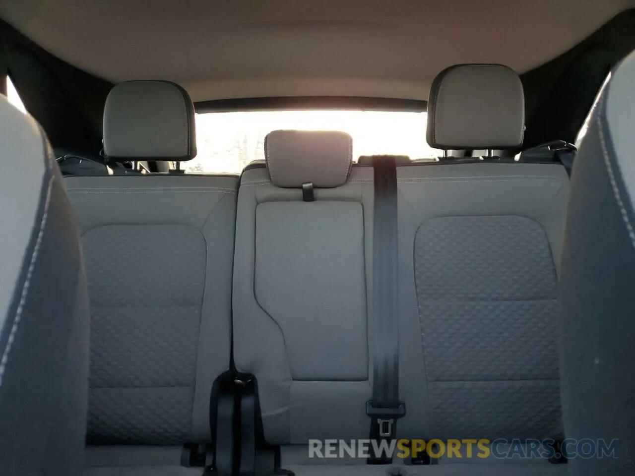 10 fotografías del automóvil dañado 1FMCU0G66LUC22241 FORD ESCAPE 2020