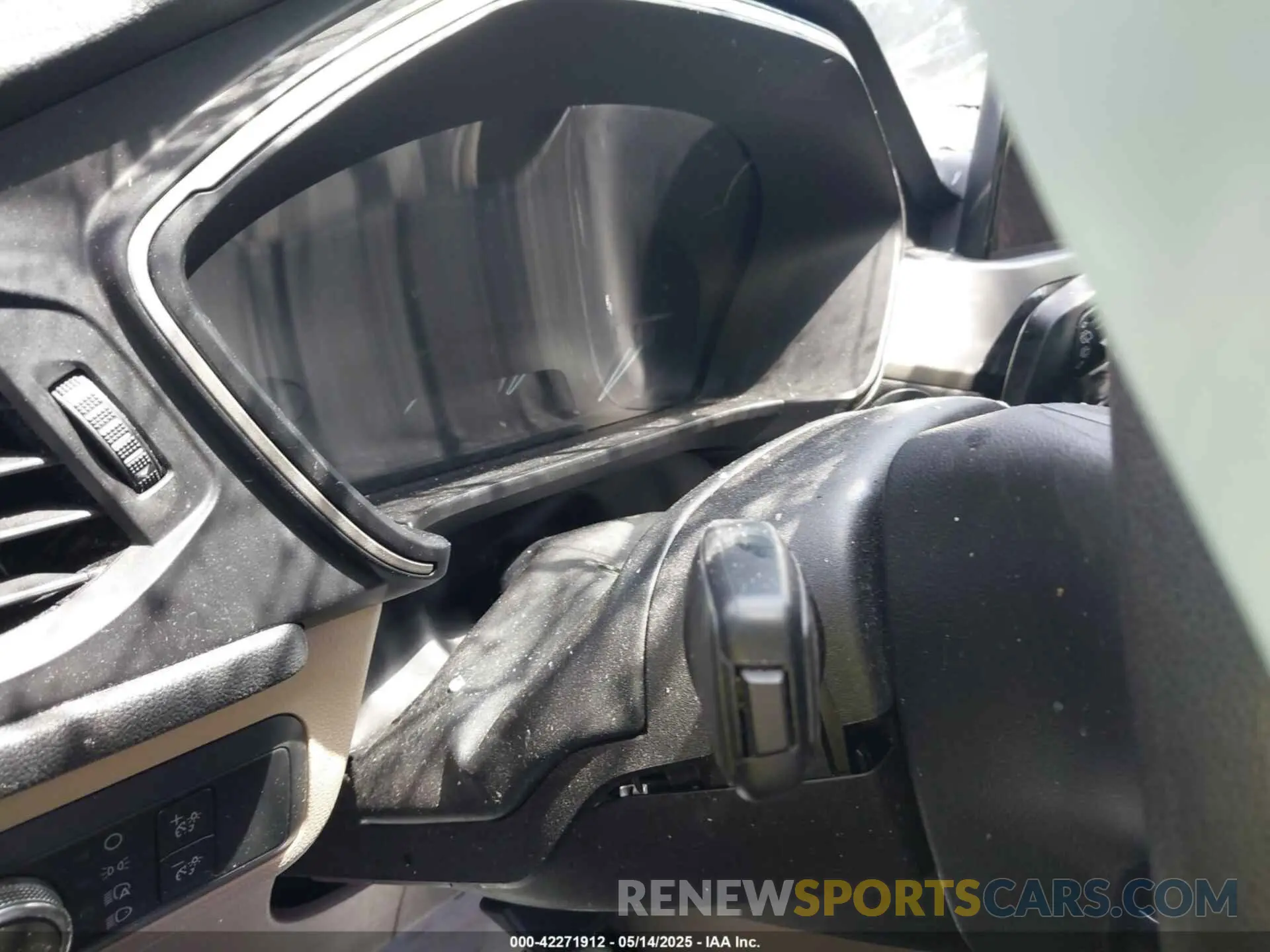 7 fotografías del automóvil dañado 1FMCU0G66LUC23096 FORD ESCAPE 2020